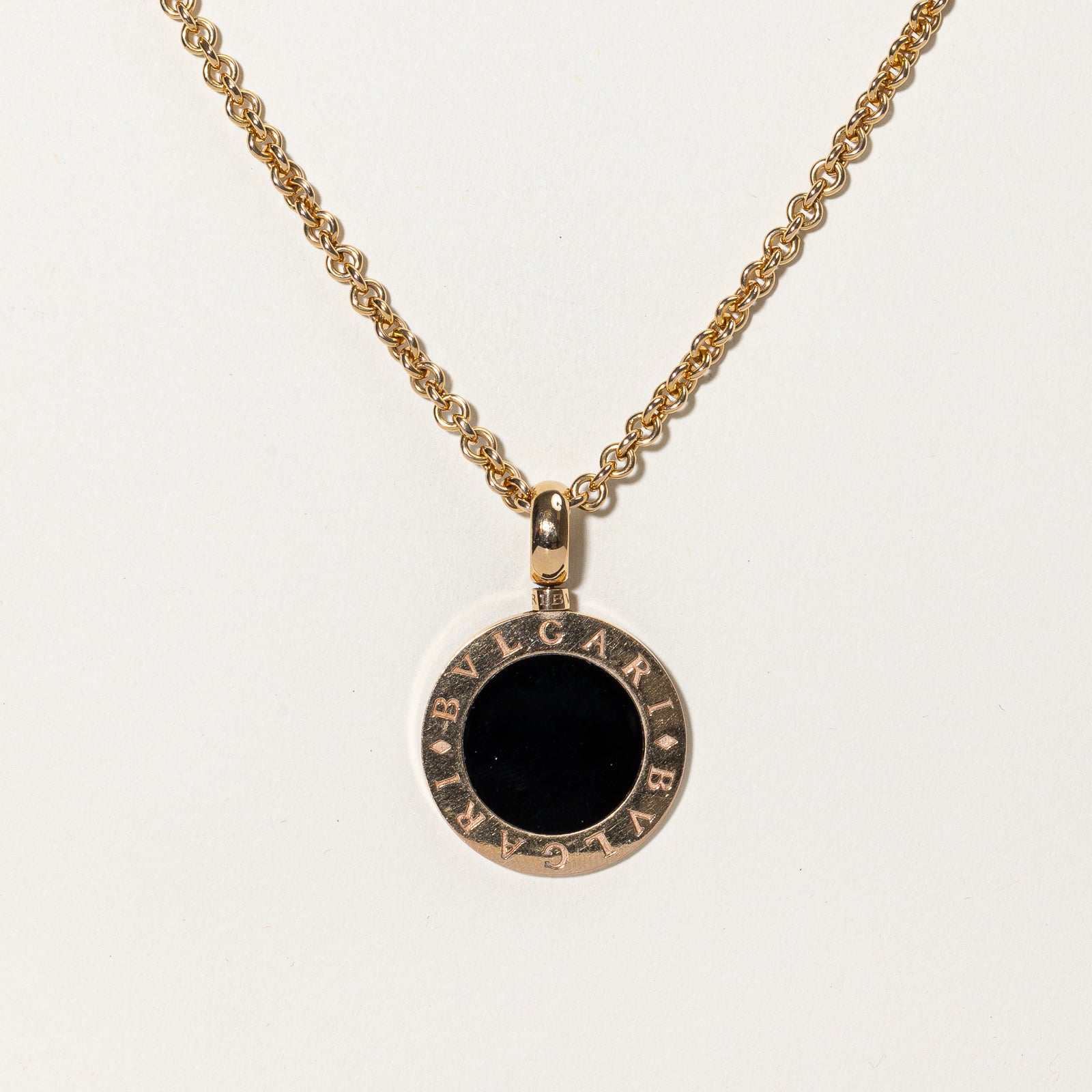 'BVLGARI' Onyx & Mother of Pearl Necklace | 2.30ct, 2.30ct | 18" |