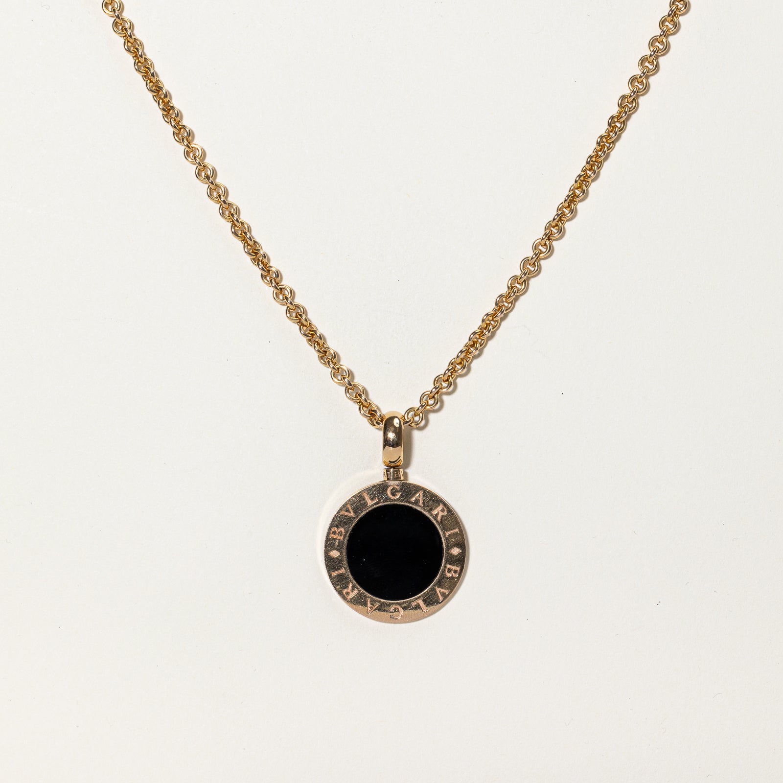 'BVLGARI' Onyx & Mother of Pearl Necklace | 2.30ct, 2.30ct | 18" |