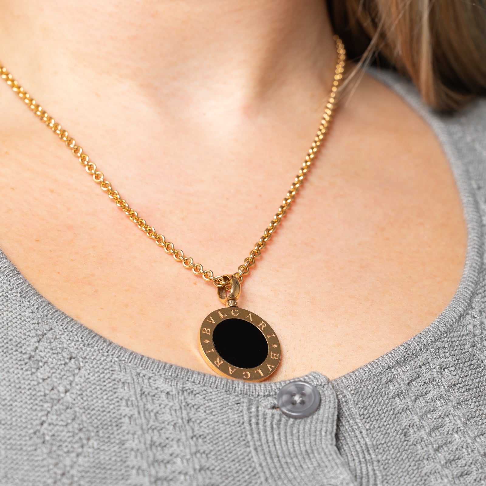 'BVLGARI' Onyx & Mother of Pearl Necklace | 2.30ct, 2.30ct | 18" |