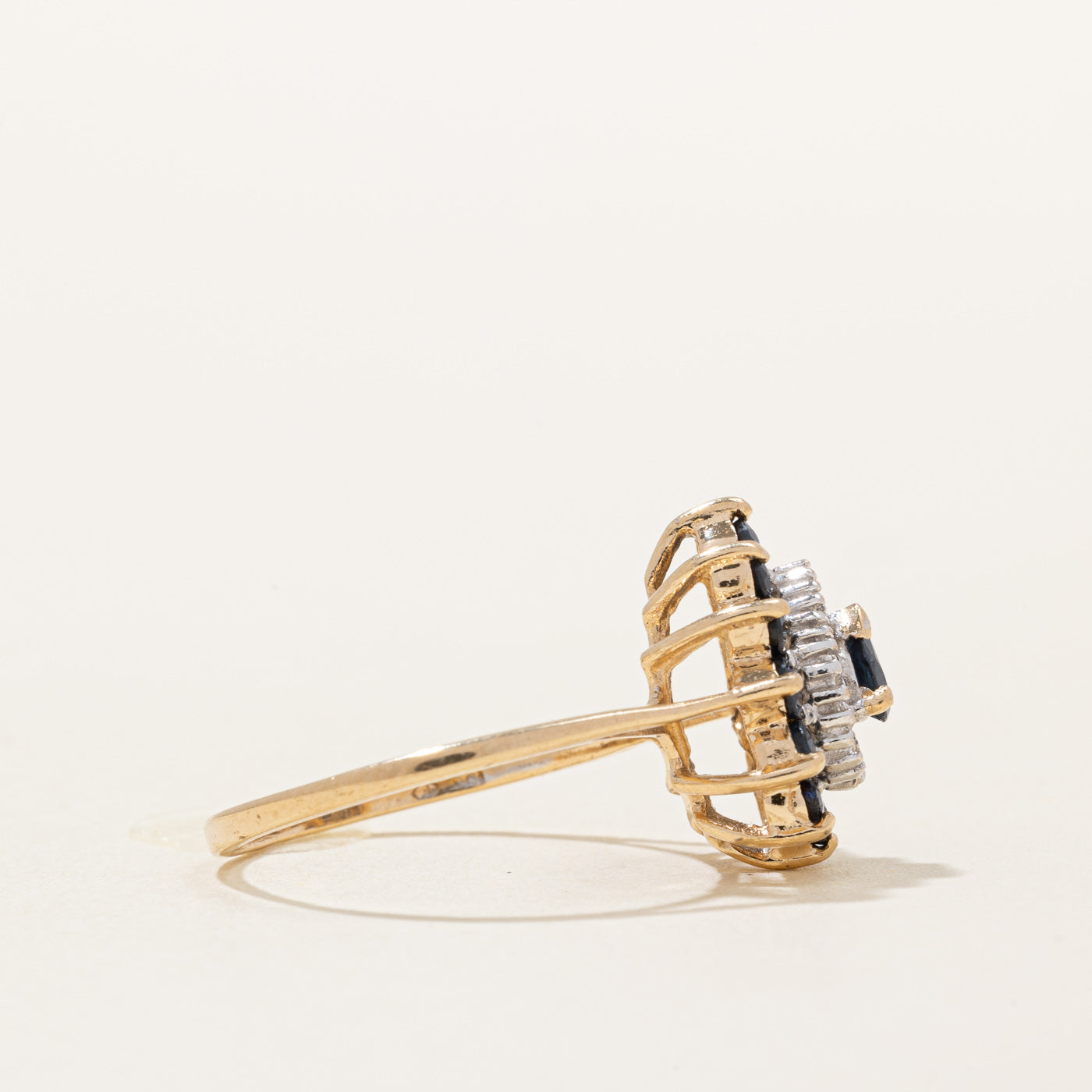 Sapphire & Diamond Cocktail Ring | 0.80ctw, 0.04ctw | SZ 7 |