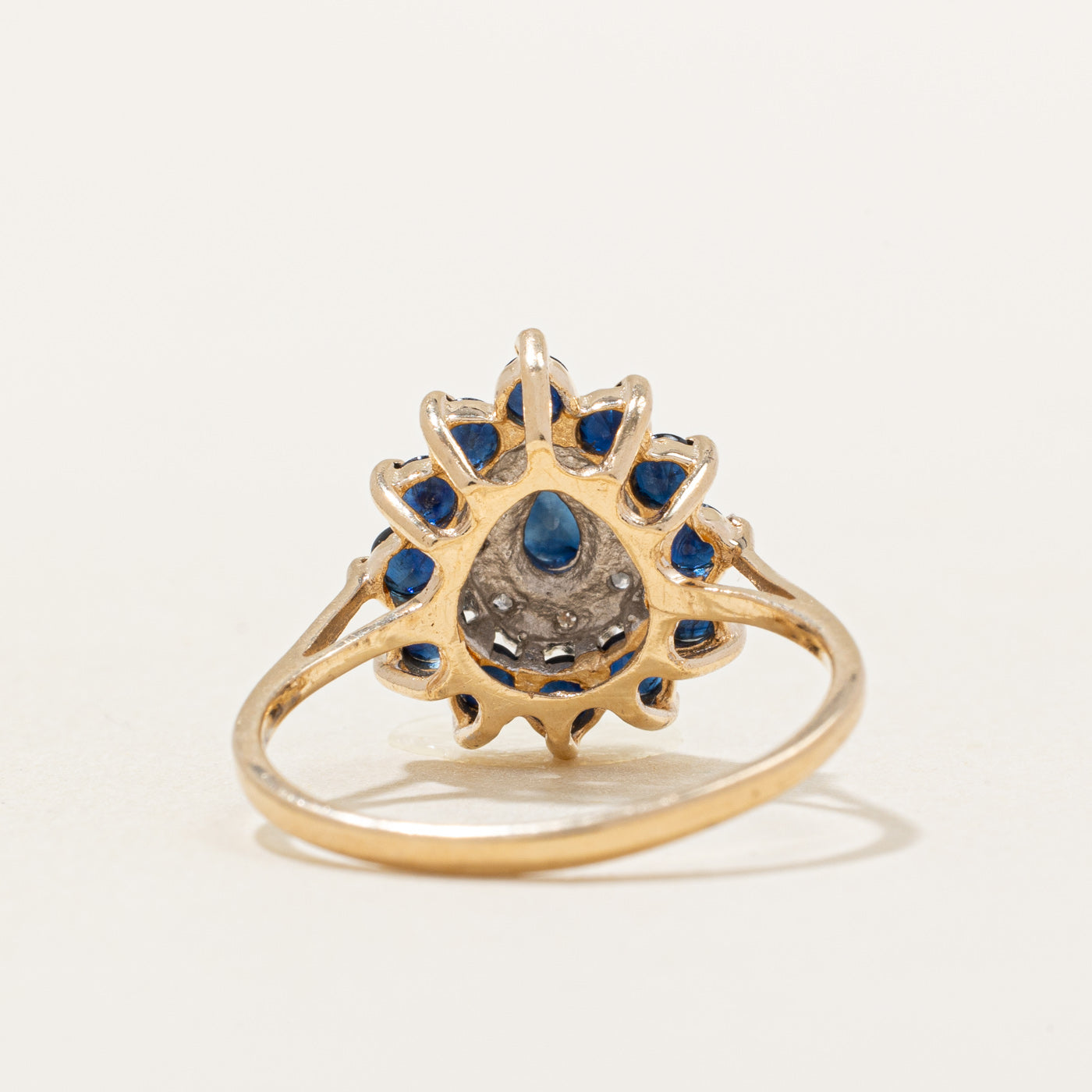 Sapphire & Diamond Cocktail Ring | 0.80ctw, 0.04ctw | SZ 7 |