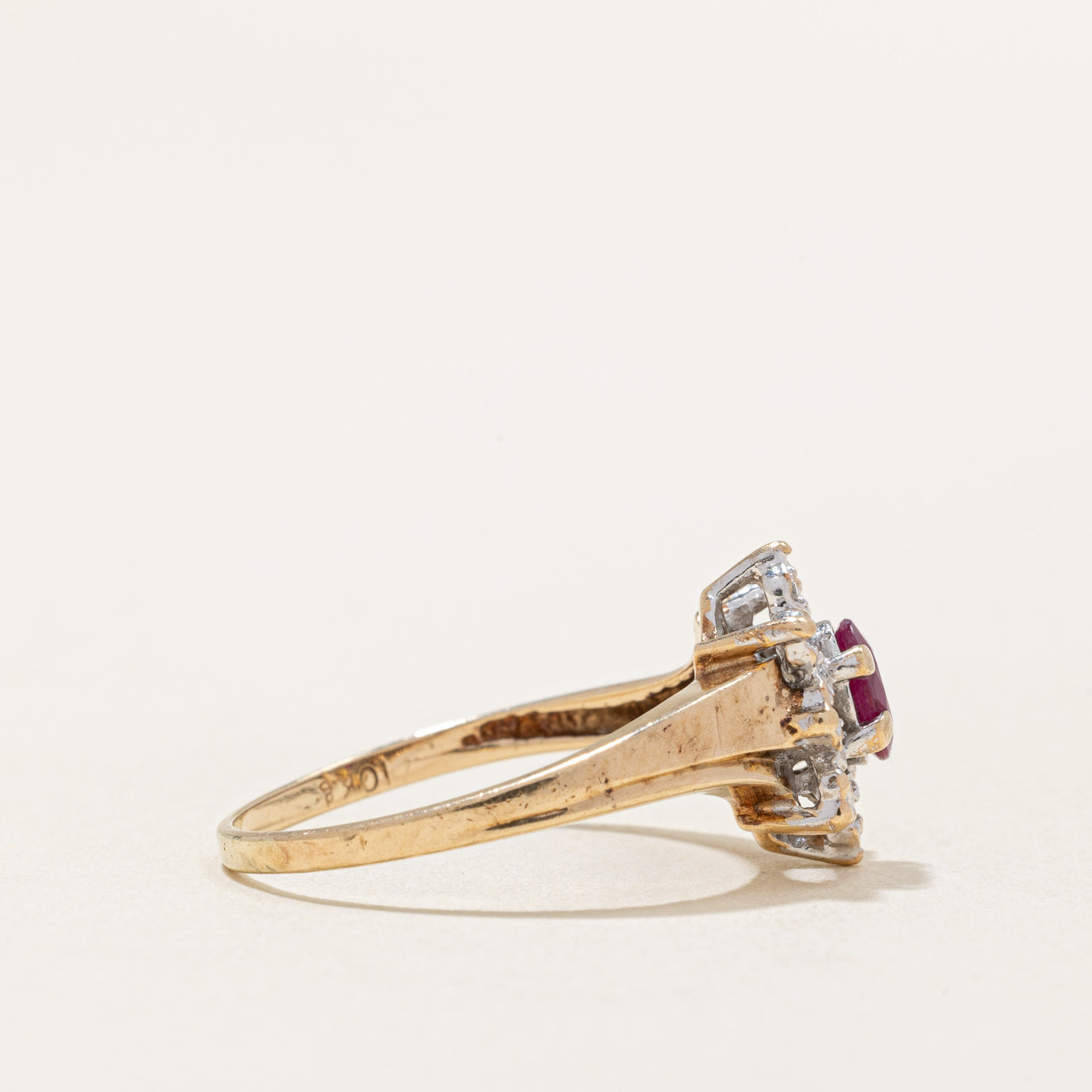 Ruby & Diamond Halo Ring | 0.20ct, 0.04ctw | SZ 5.5 |
