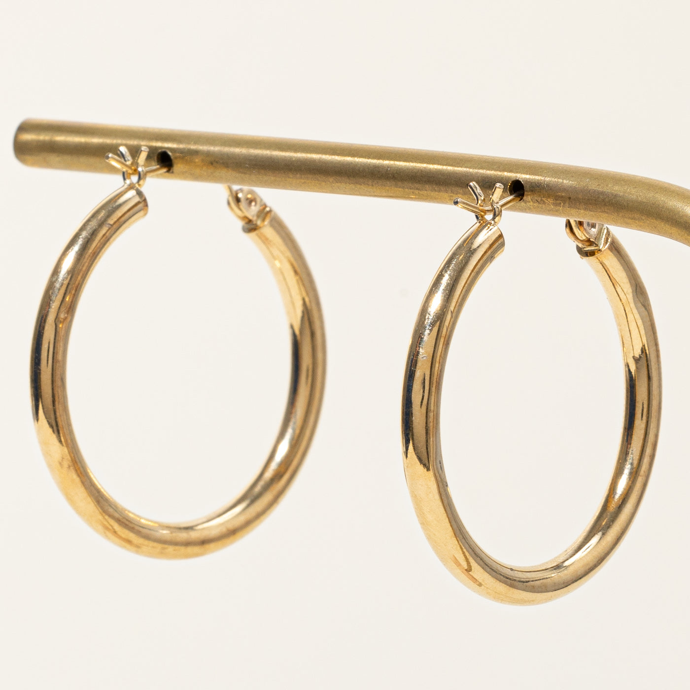 Boucles d'oreilles créoles en or jaune 14 carats