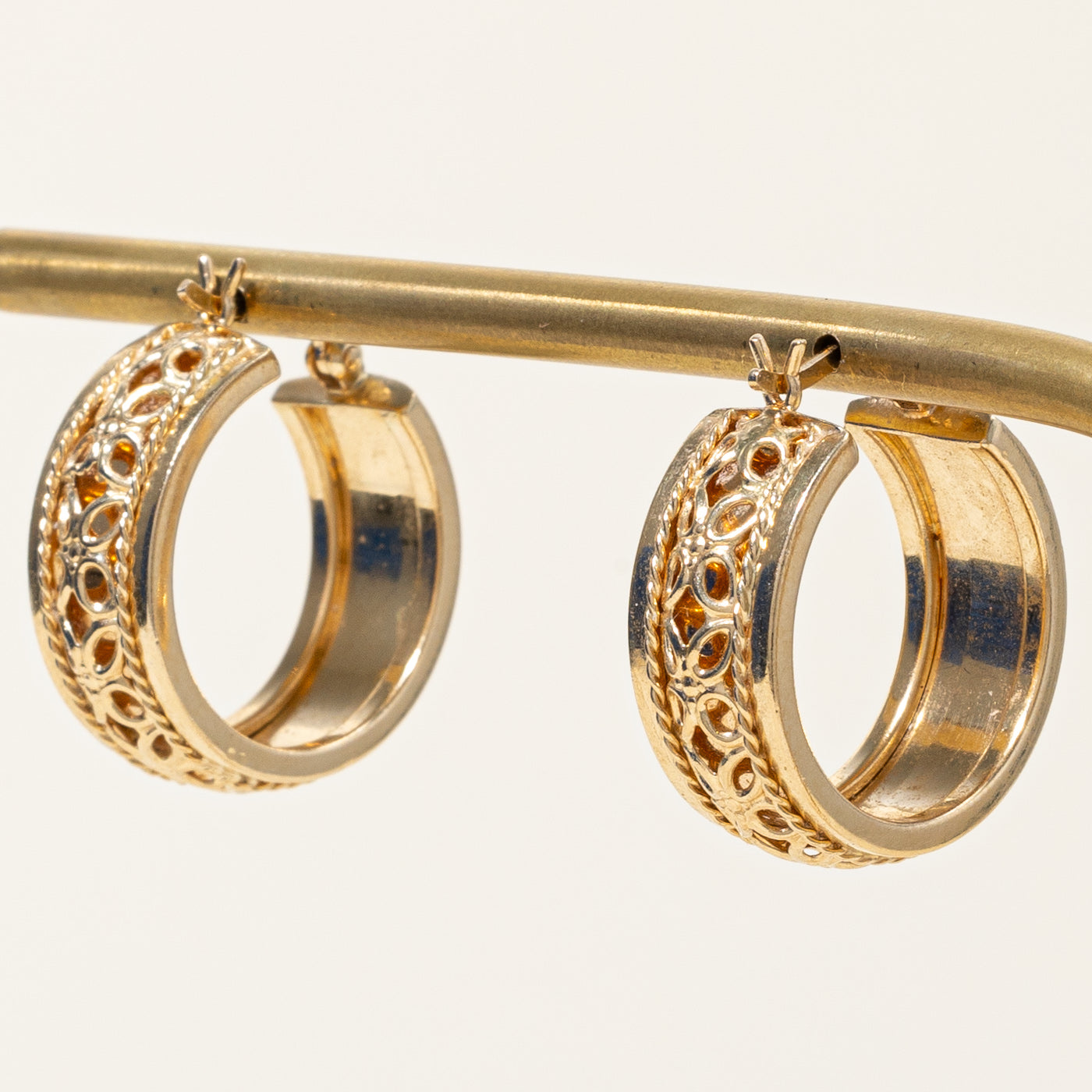 14k Yellow Gold Textured Hoop Earrings