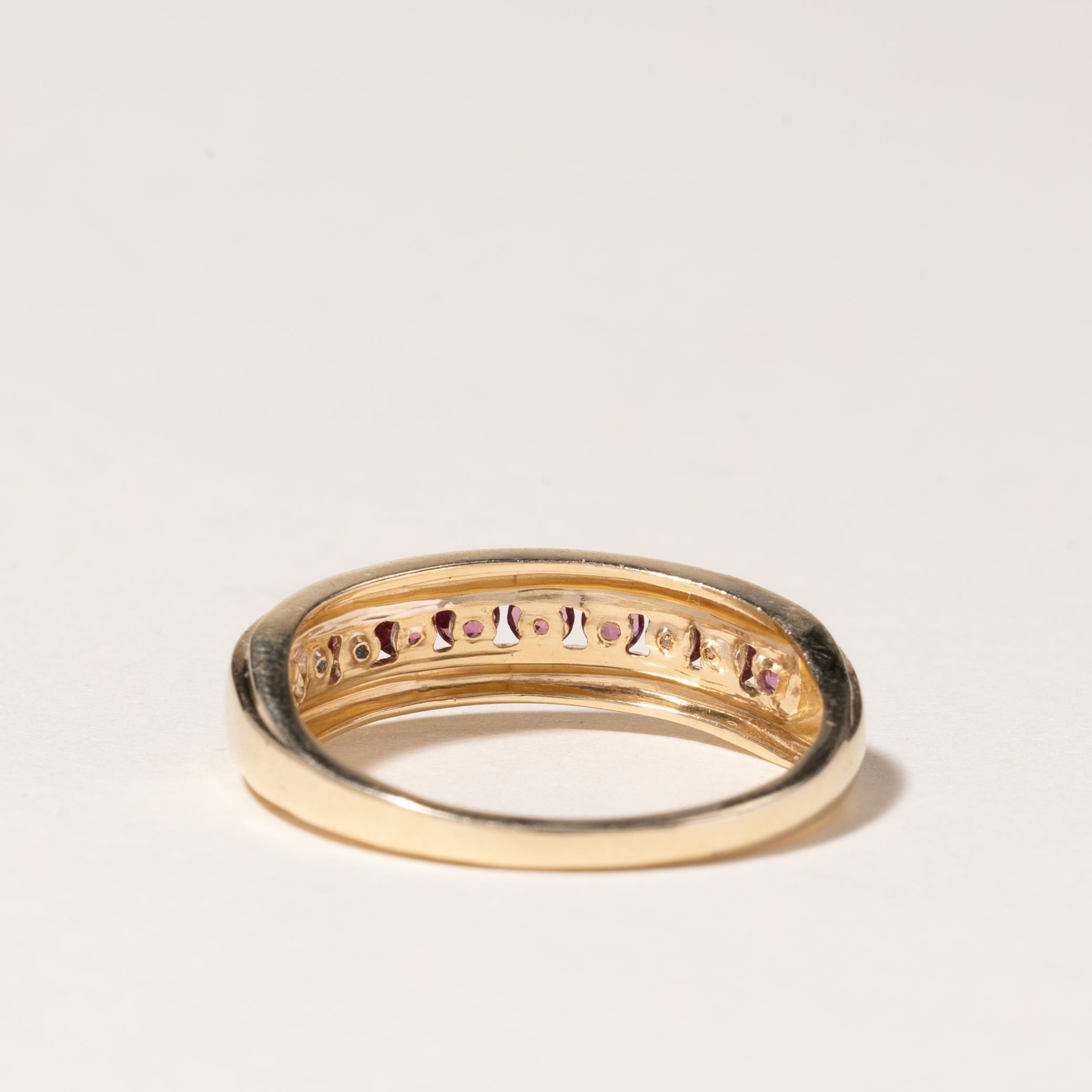 Bague en or jaune 10 carats et tourmaline rose | 0,30 ct | Taille 6,5 |