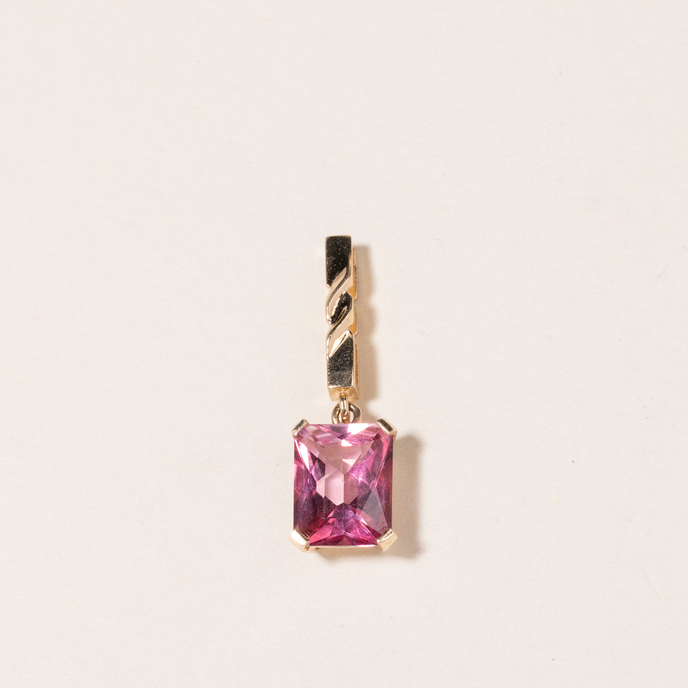 14K Yellow Gold Pink Topaz Pendant | 2.04ct |