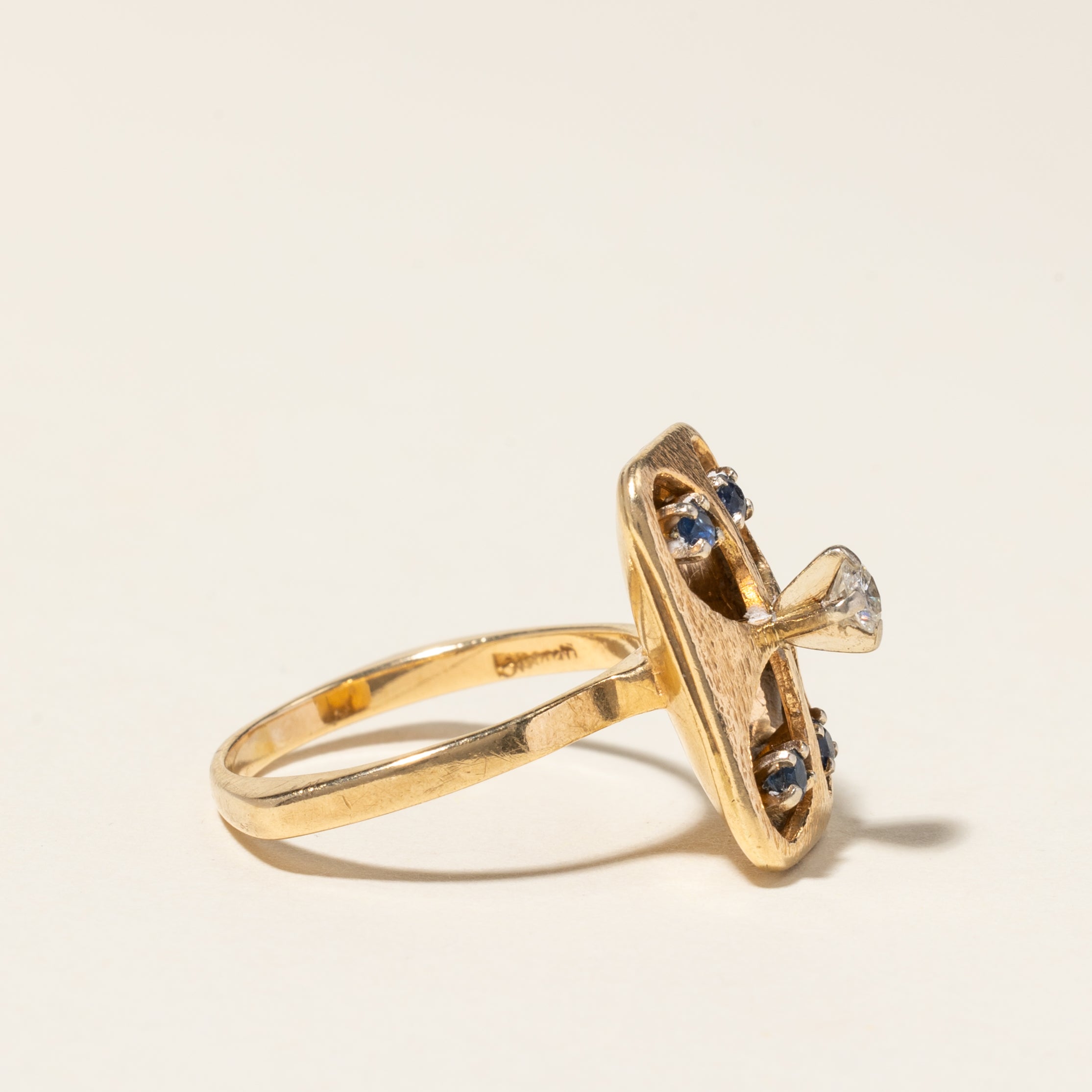 14K Yellow Gold Blue Sapphire & Diamond Ring | 0.16ctw, 0.11ct | SZ 6.75 |