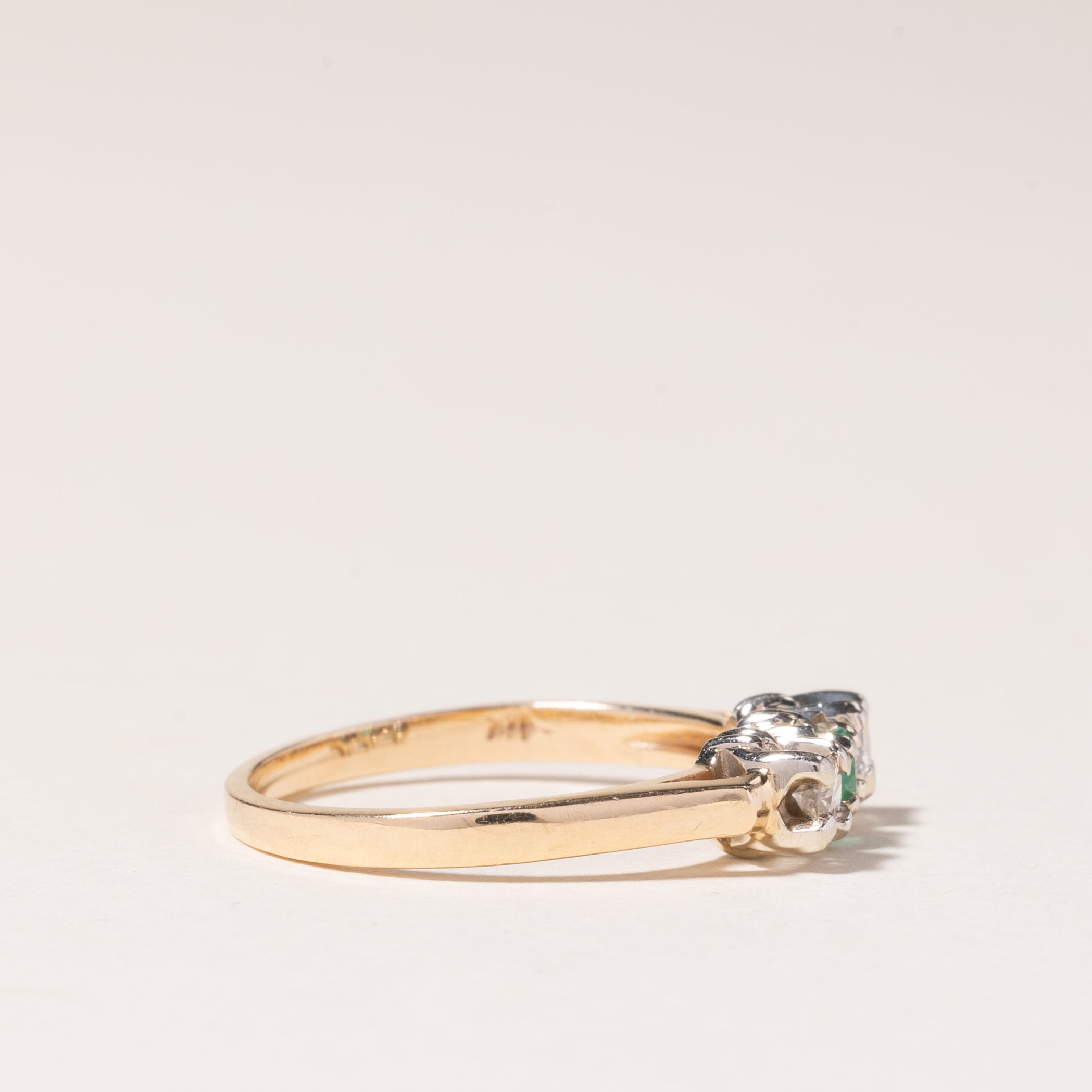 14K Yellow Gold Emerald & Diamond Ring | 0.10ct, 0.18ctw | SZ 6 |