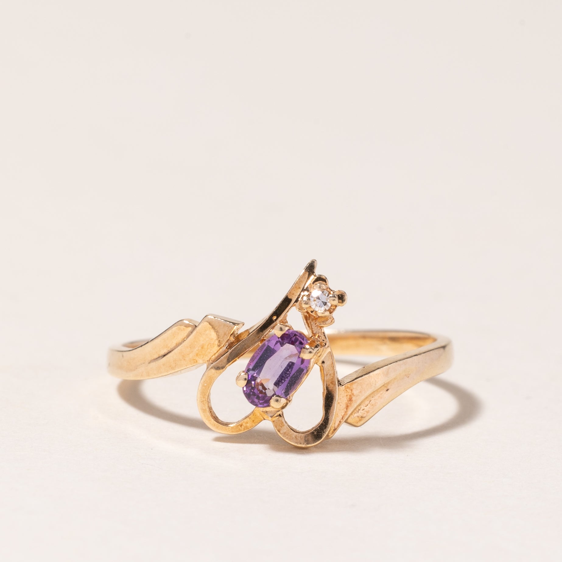 10K Yellow Gold Amethyst & Diamond Ring | 0.16ct, 0.01ct | SZ 7.75 |