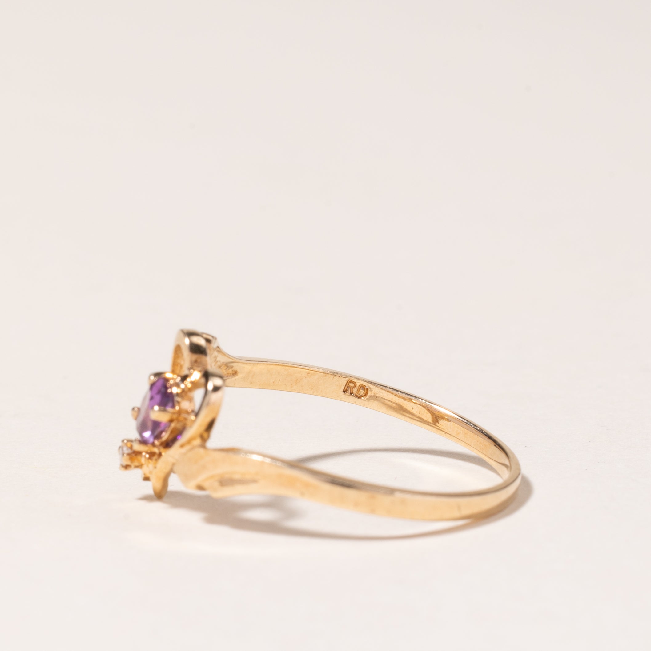 10K Yellow Gold Amethyst & Diamond Ring | 0.16ct, 0.01ct | SZ 7.75 |