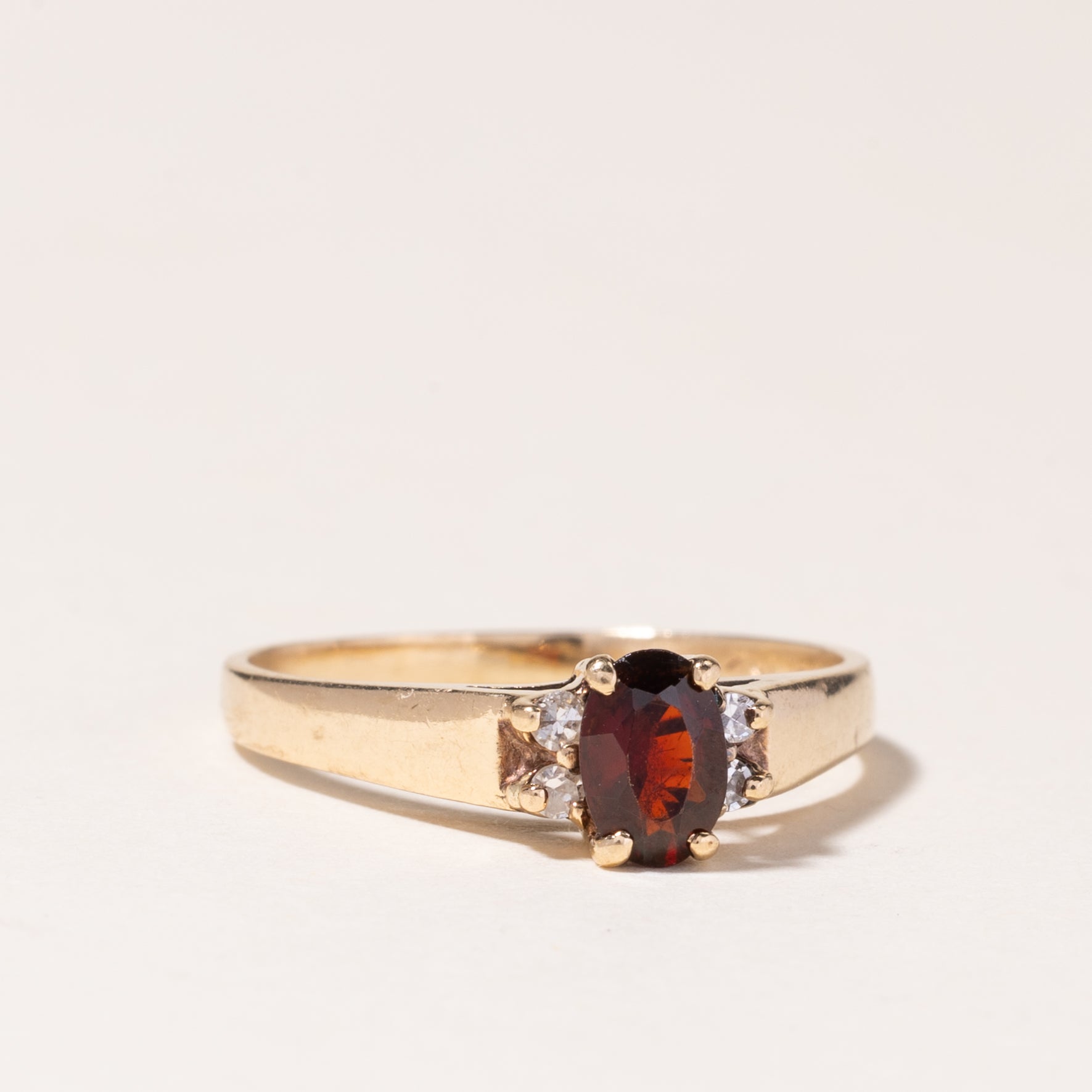 10K Yellow Gold Garnet & Diamond Ring | 0.47ct, 0.04ctw | SZ 9.5 |