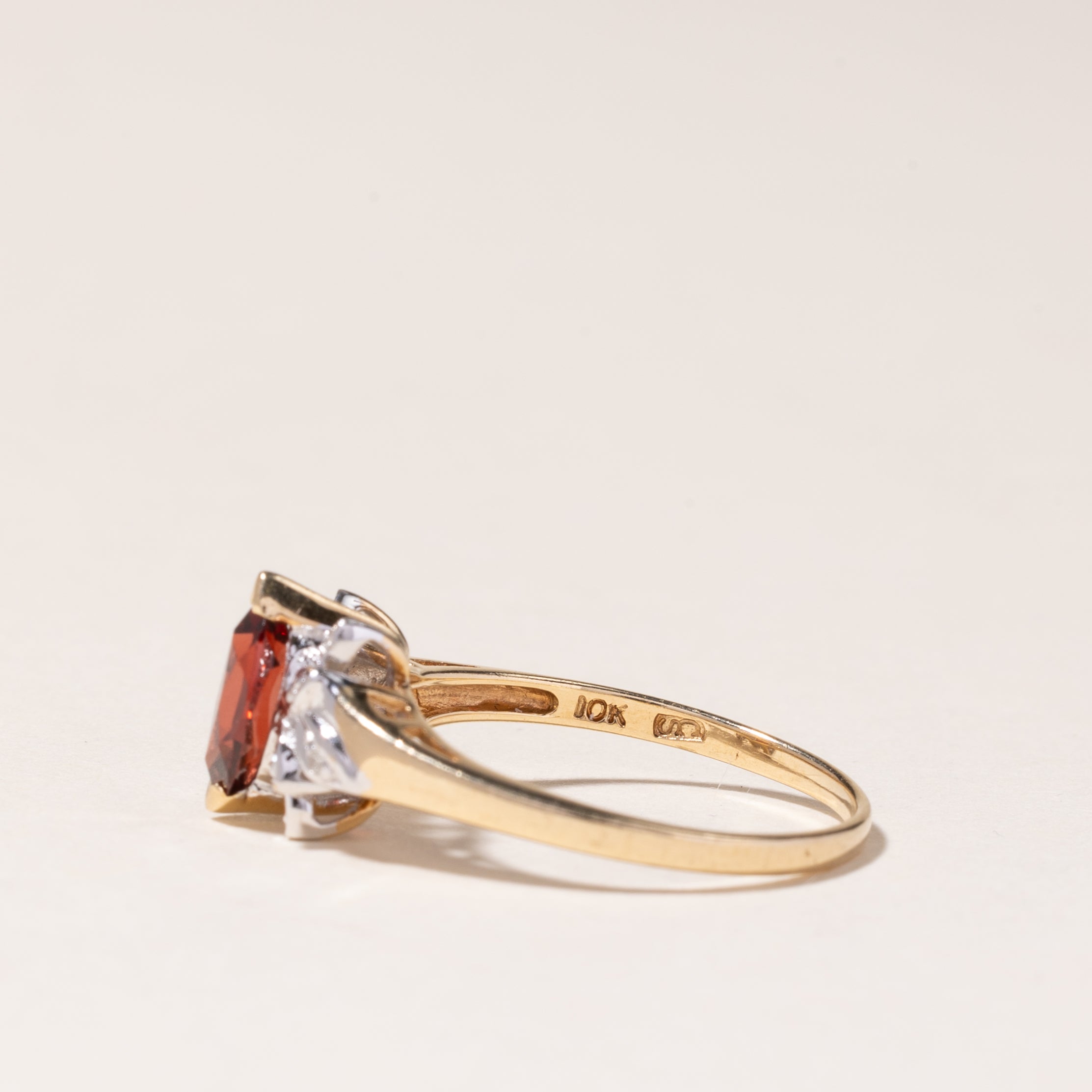 10K Yellow Gold Garnet & Diamond Ring | 0.63ct, 0.05ctw | SZ 6 |
