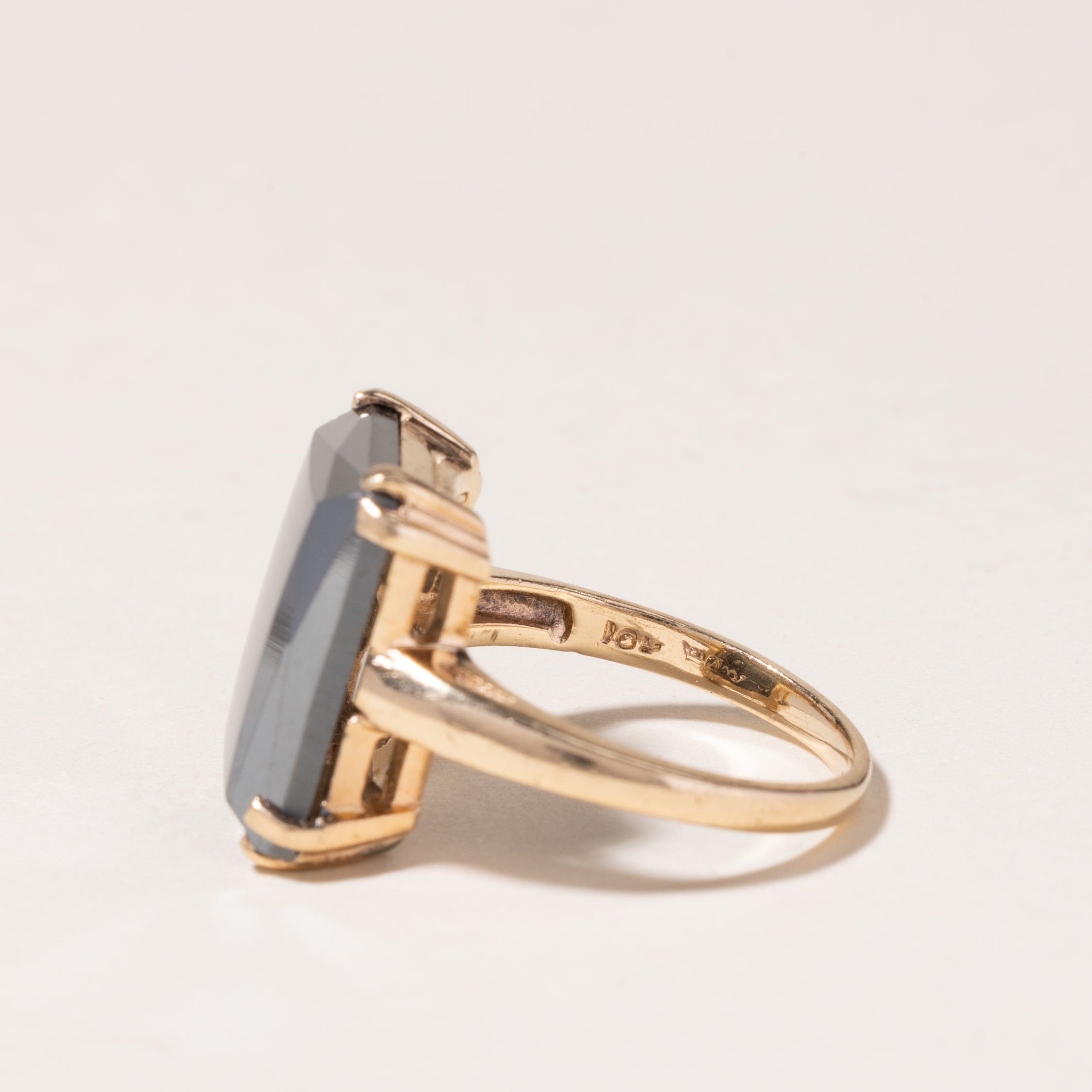 10K Yellow Gold Hematite Ring | 4.56ct | SZ 5 |