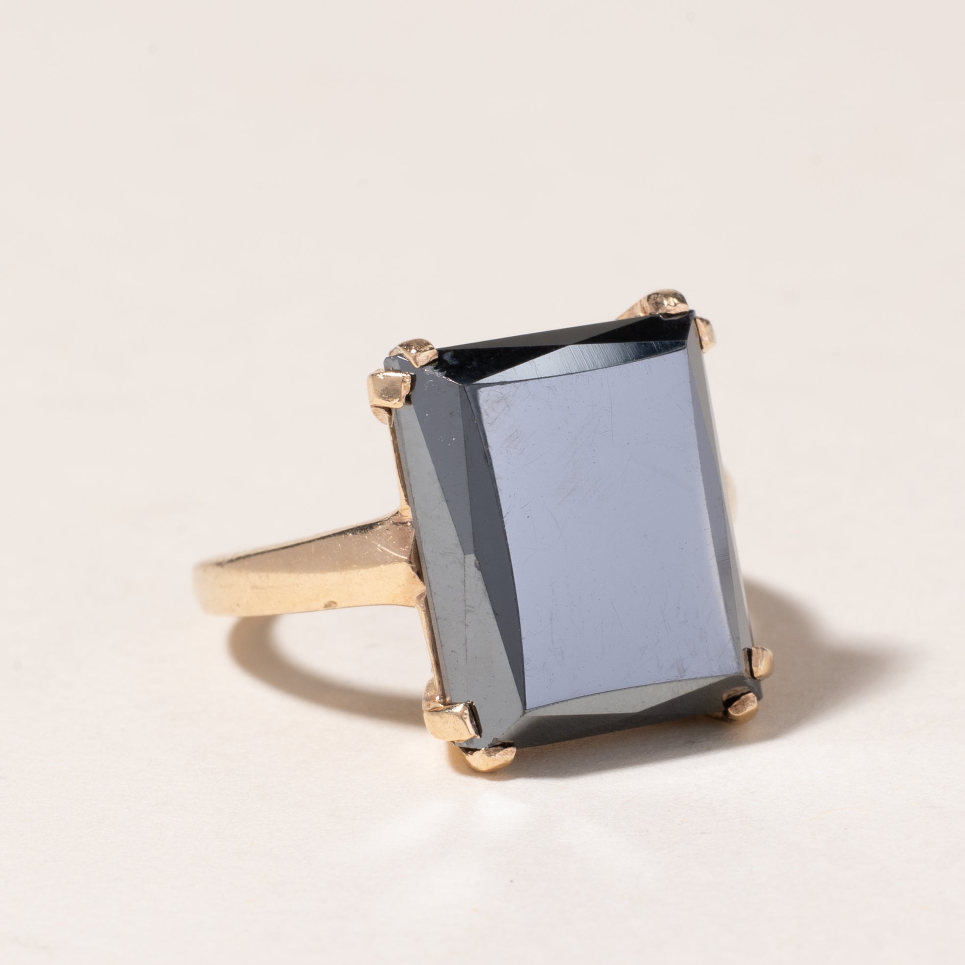 10K Yellow Gold Hematite Ring | 4.56ct | SZ 5 |