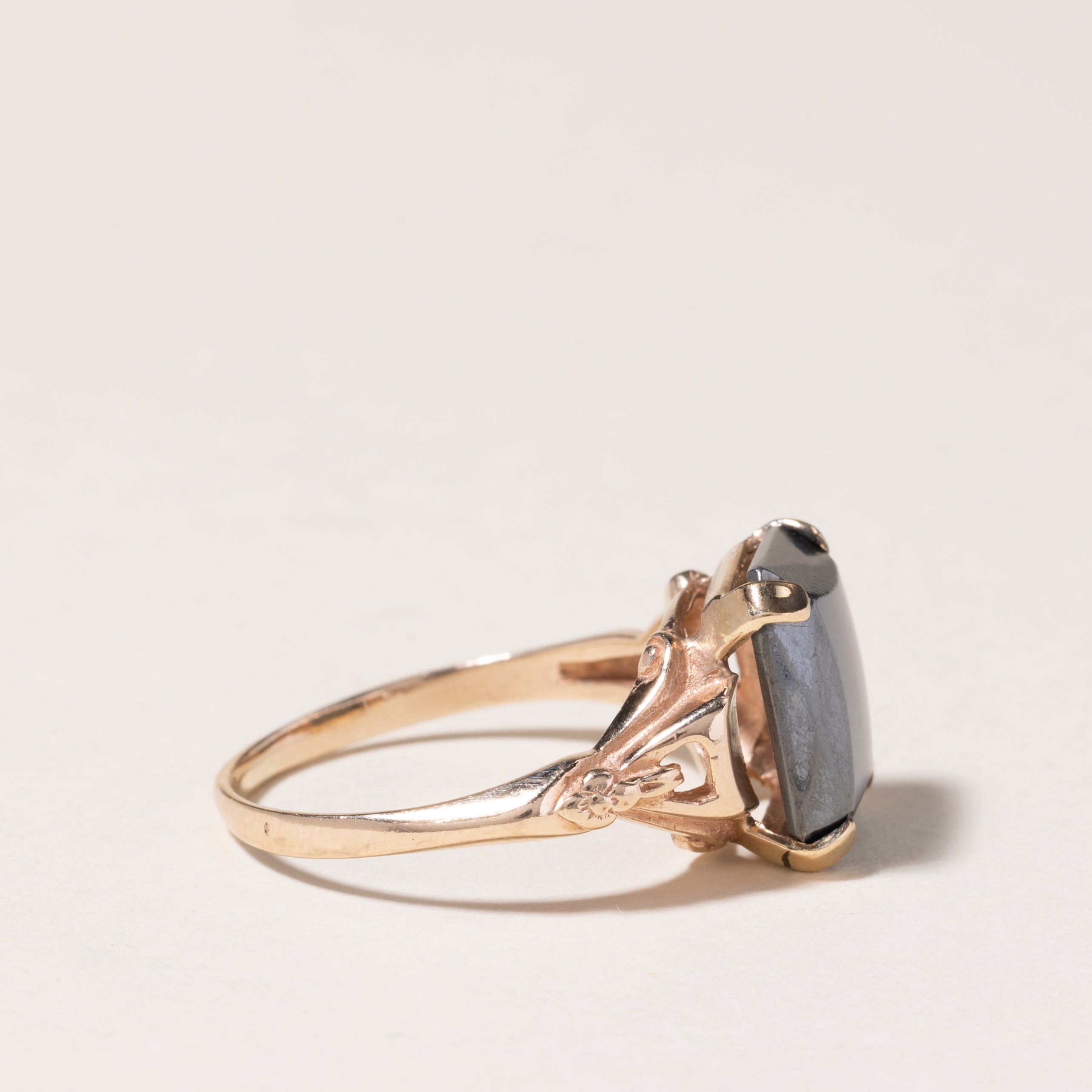 10K Yellow Gold Hematite Ring | 3.39ct | SZ 7.75 |