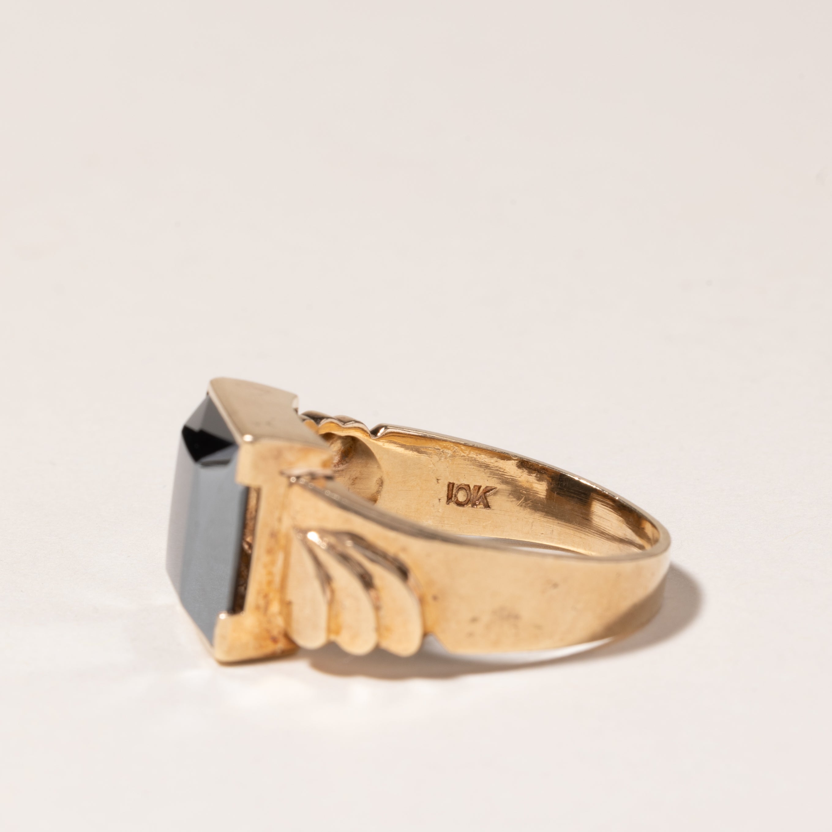 10K Yellow Gold Hematite Ring | 3.29ct | SZ 8.5 |