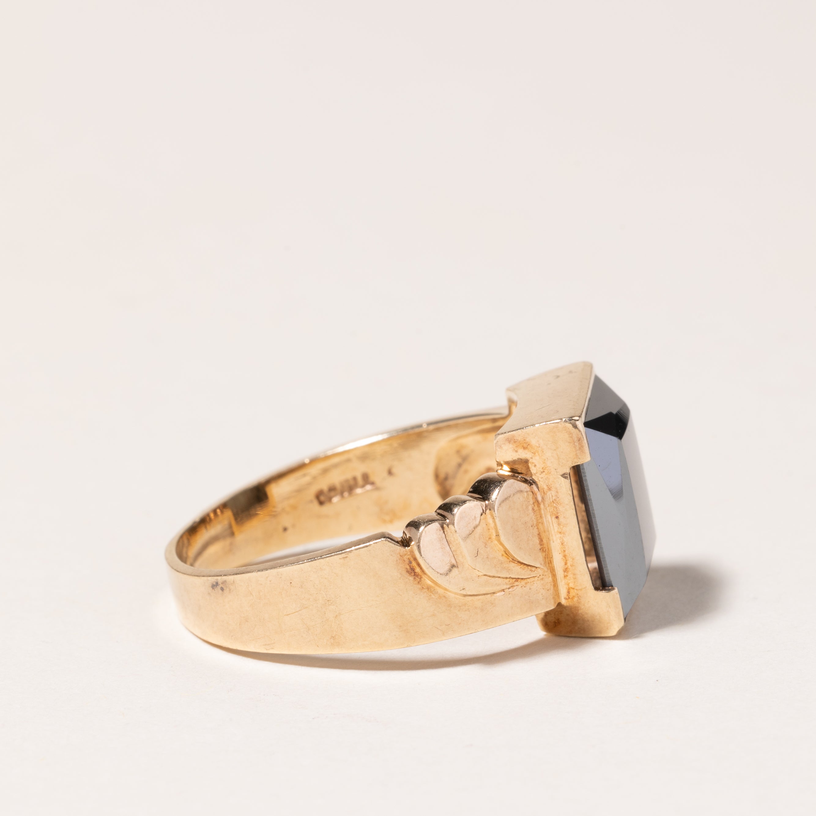 10K Yellow Gold Hematite Ring | 3.29ct | SZ 8.5 |