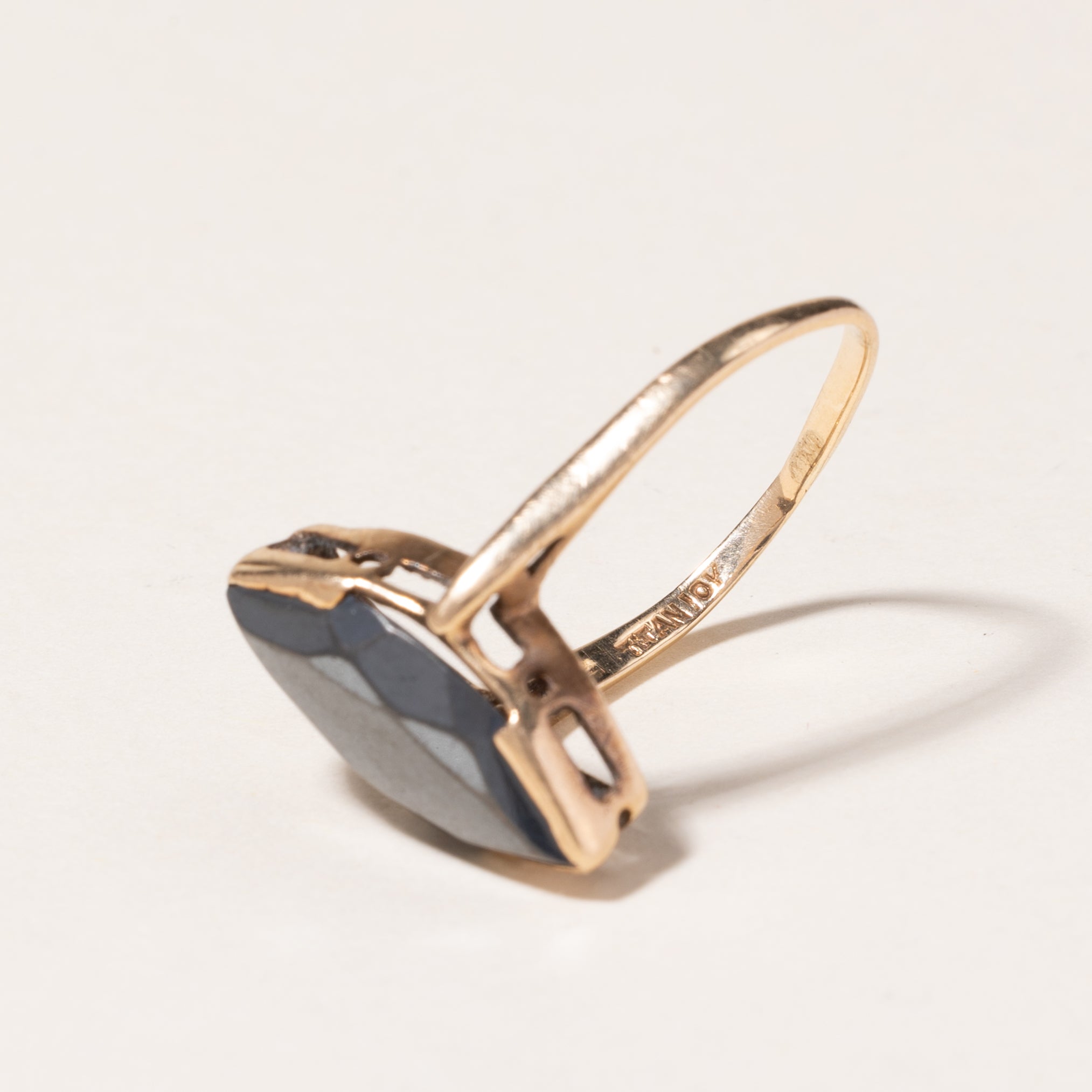10K Yellow Gold Hematite Ring | 3.51ct | SZ 7 |