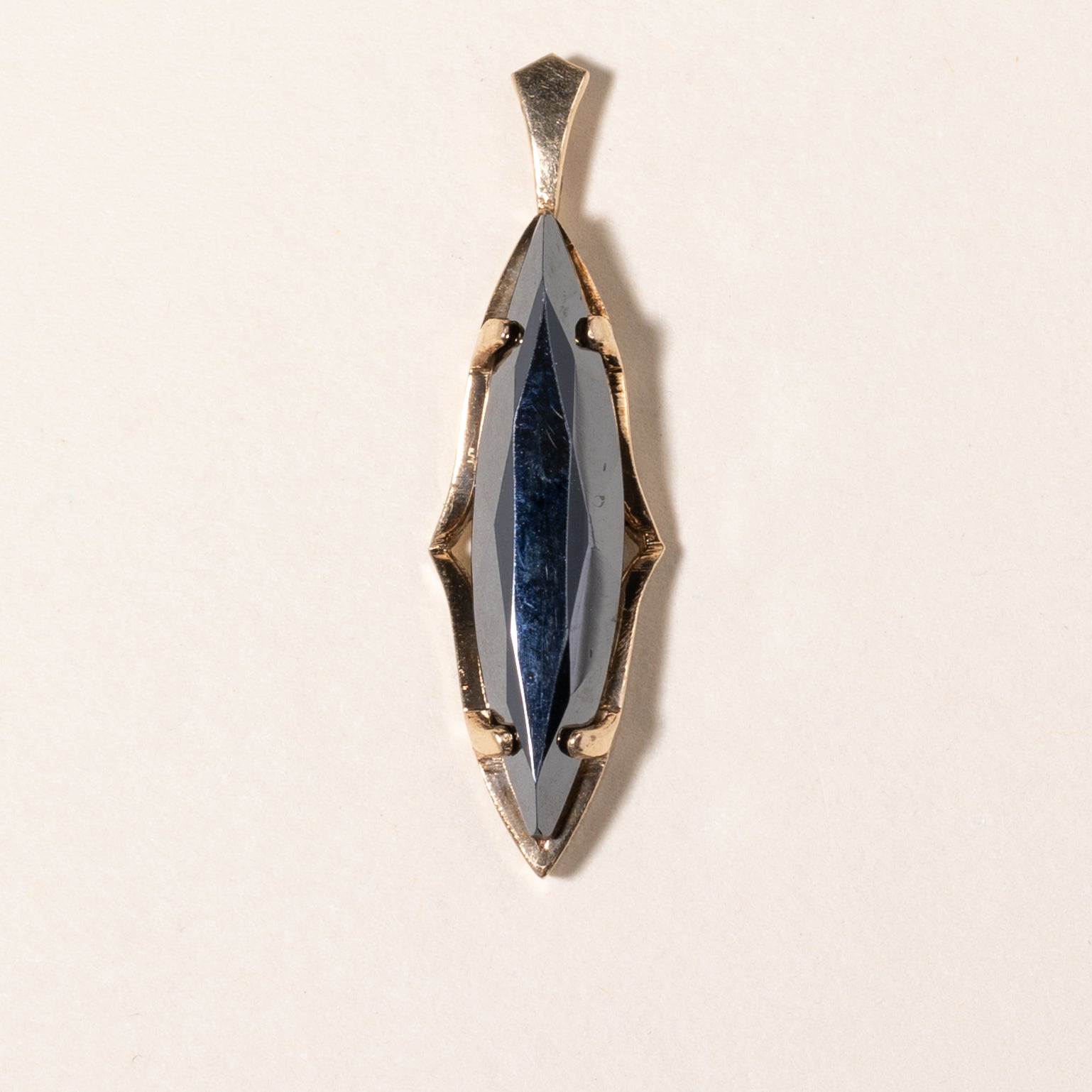 10K Yellow Gold Hematite Pendant | 4.42ct |