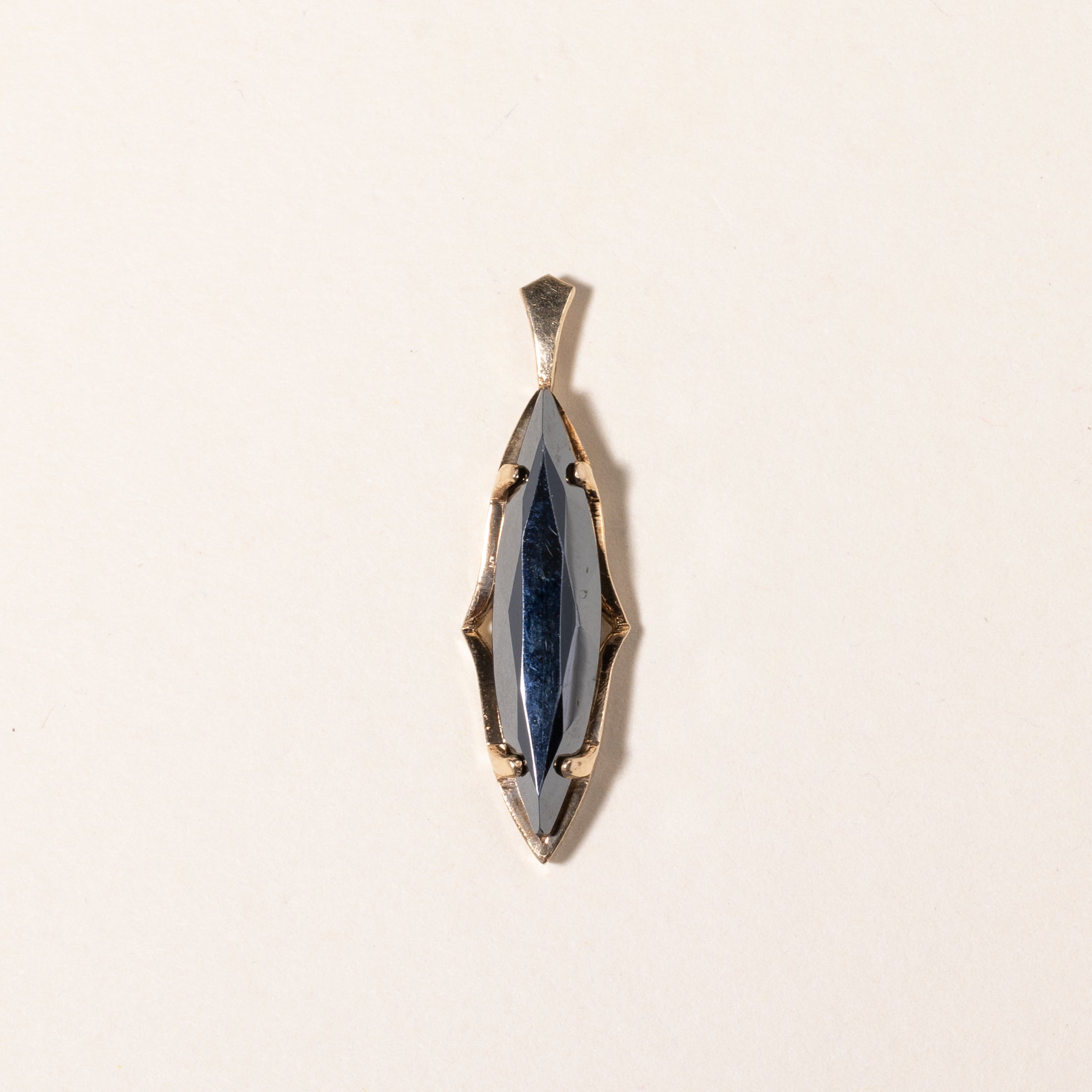 10K Yellow Gold Hematite Pendant | 4.42ct |