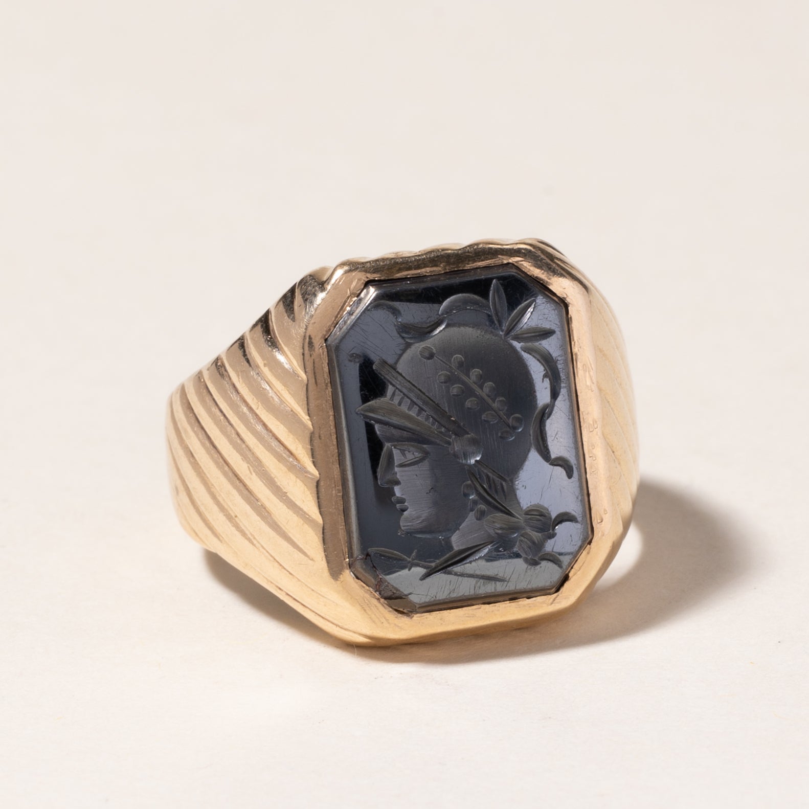10K Yellow Gold Carved Hematite Ring | 4.70ct | SZ 9.25 |