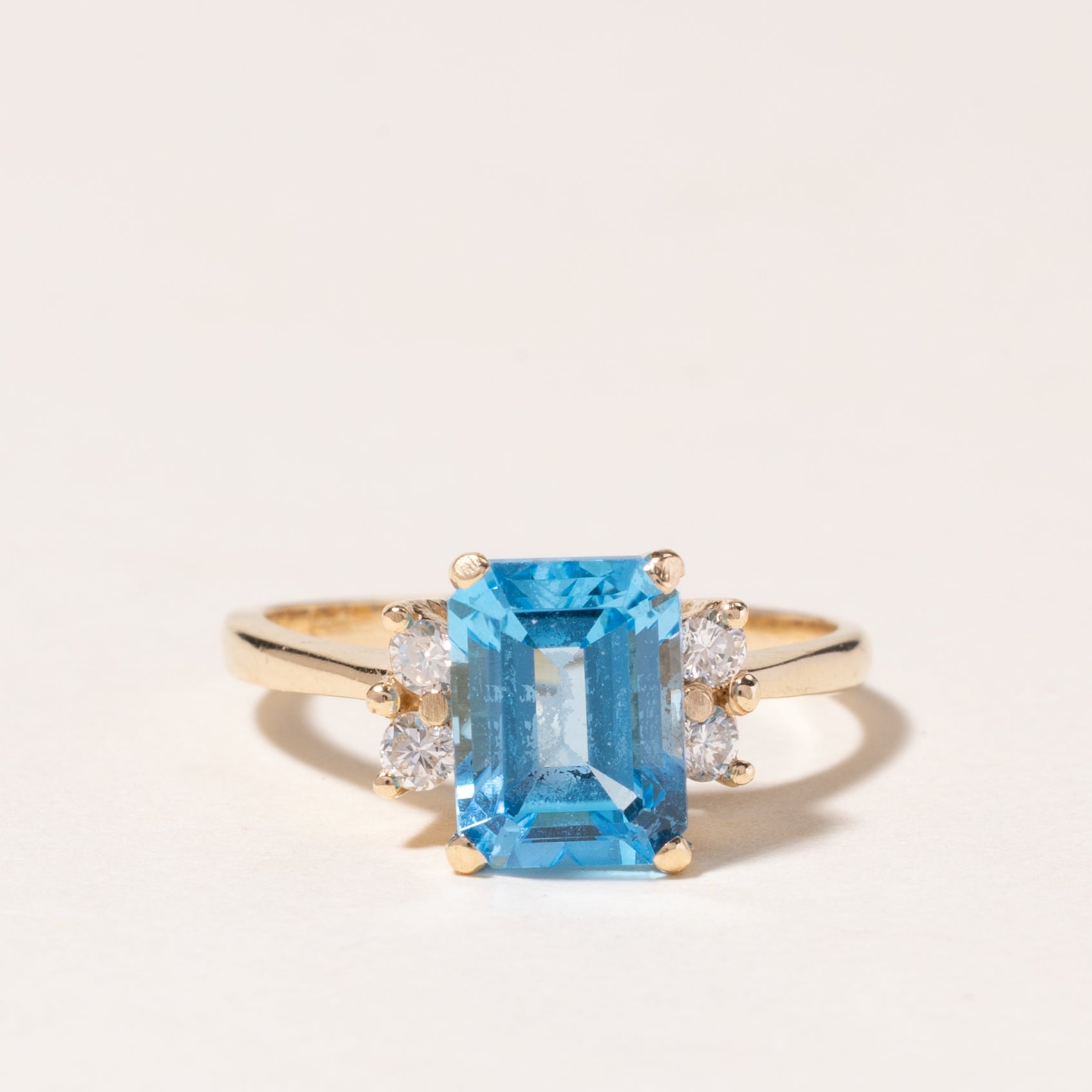 14K Yellow Gold Topaz Cocktail Ring | 2.04ct, 0.14ctw | SZ 4.5 |
