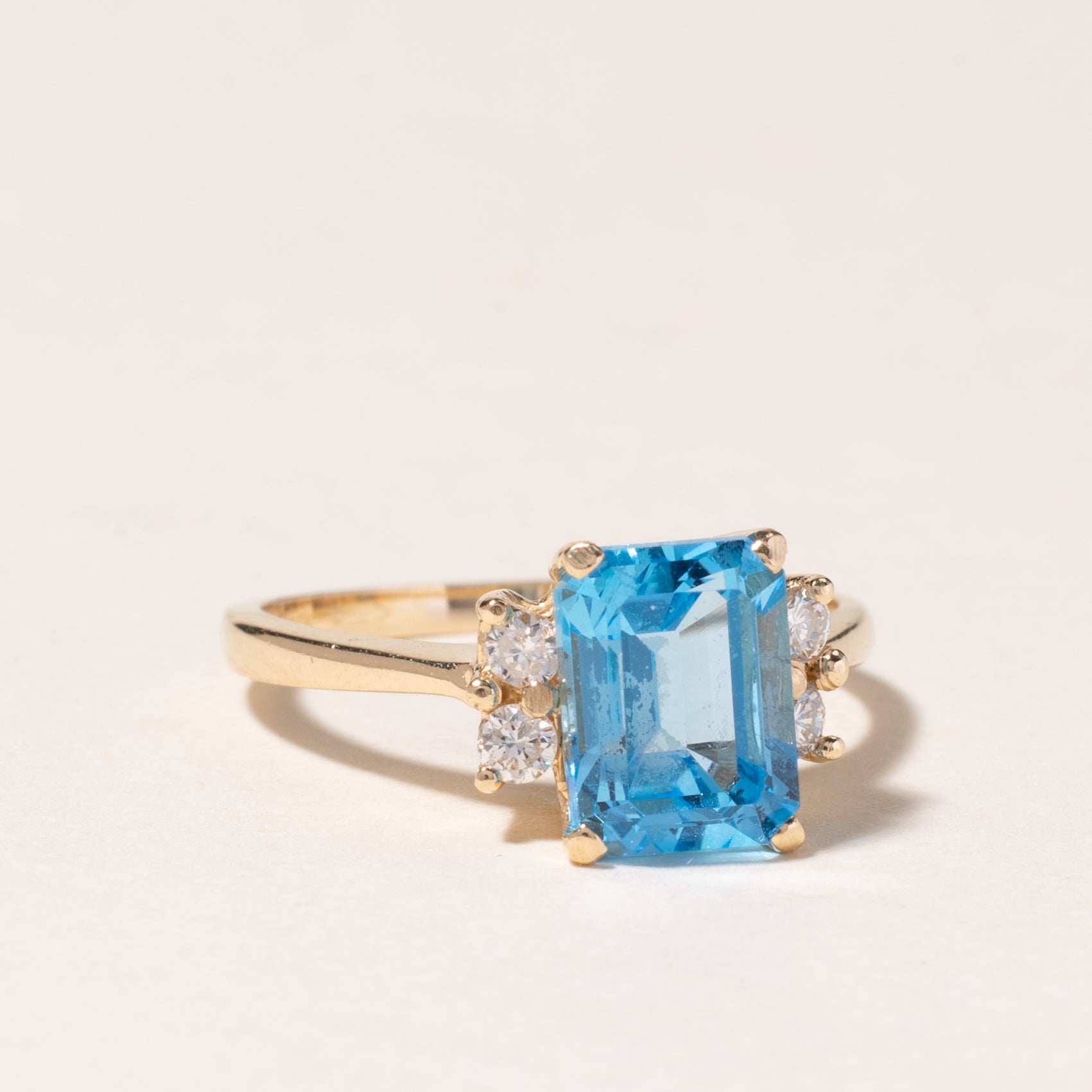 14K Yellow Gold Topaz Cocktail Ring | 2.04ct, 0.14ctw | SZ 4.5 |