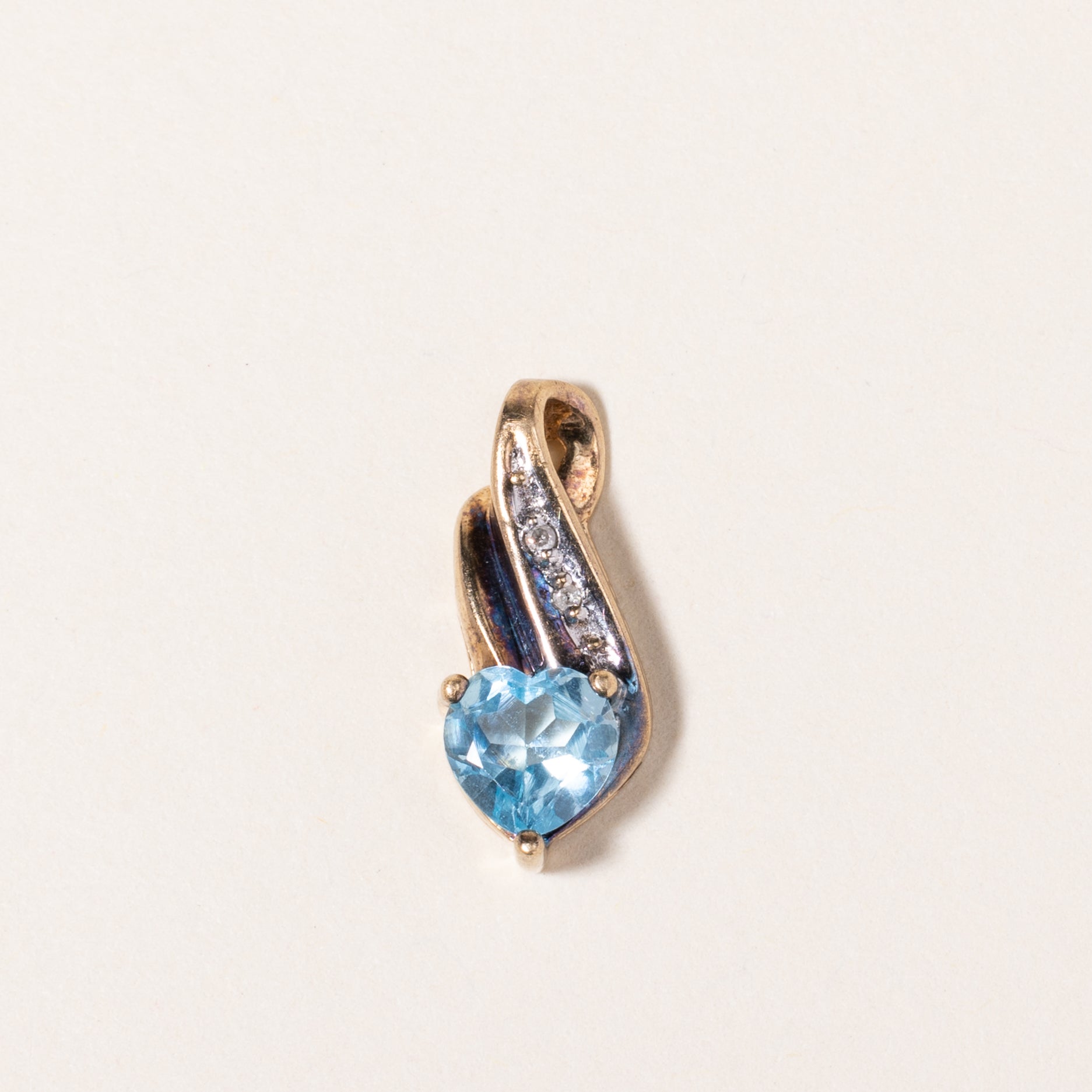 10K Yellow Gold Topaz & Diamond Pendant | 1.05ct, 0.01ctw |