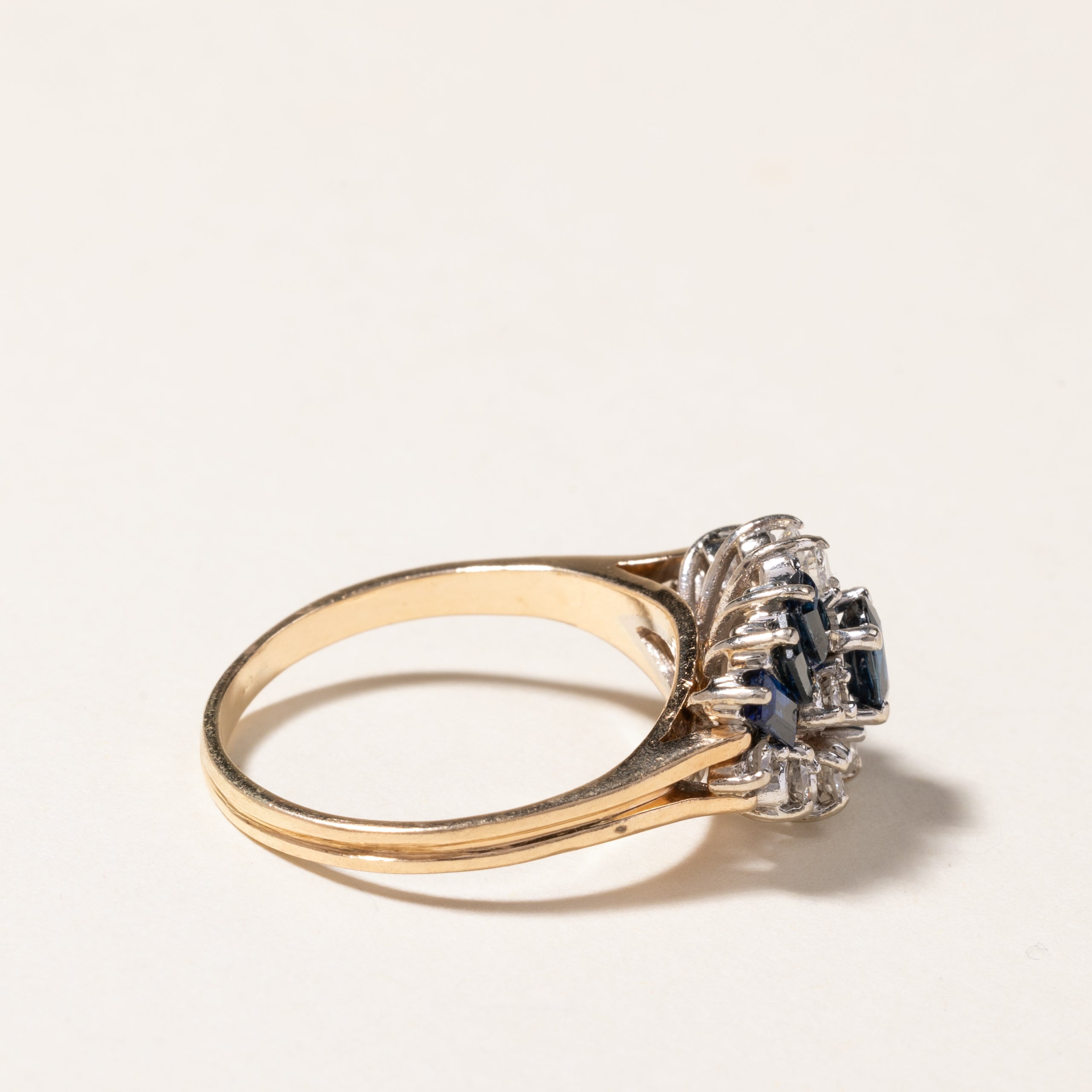 Bague cocktail en or 14 carats sertie de saphirs et de diamants | 1,03 ct, 0,25 ct | Taille 8