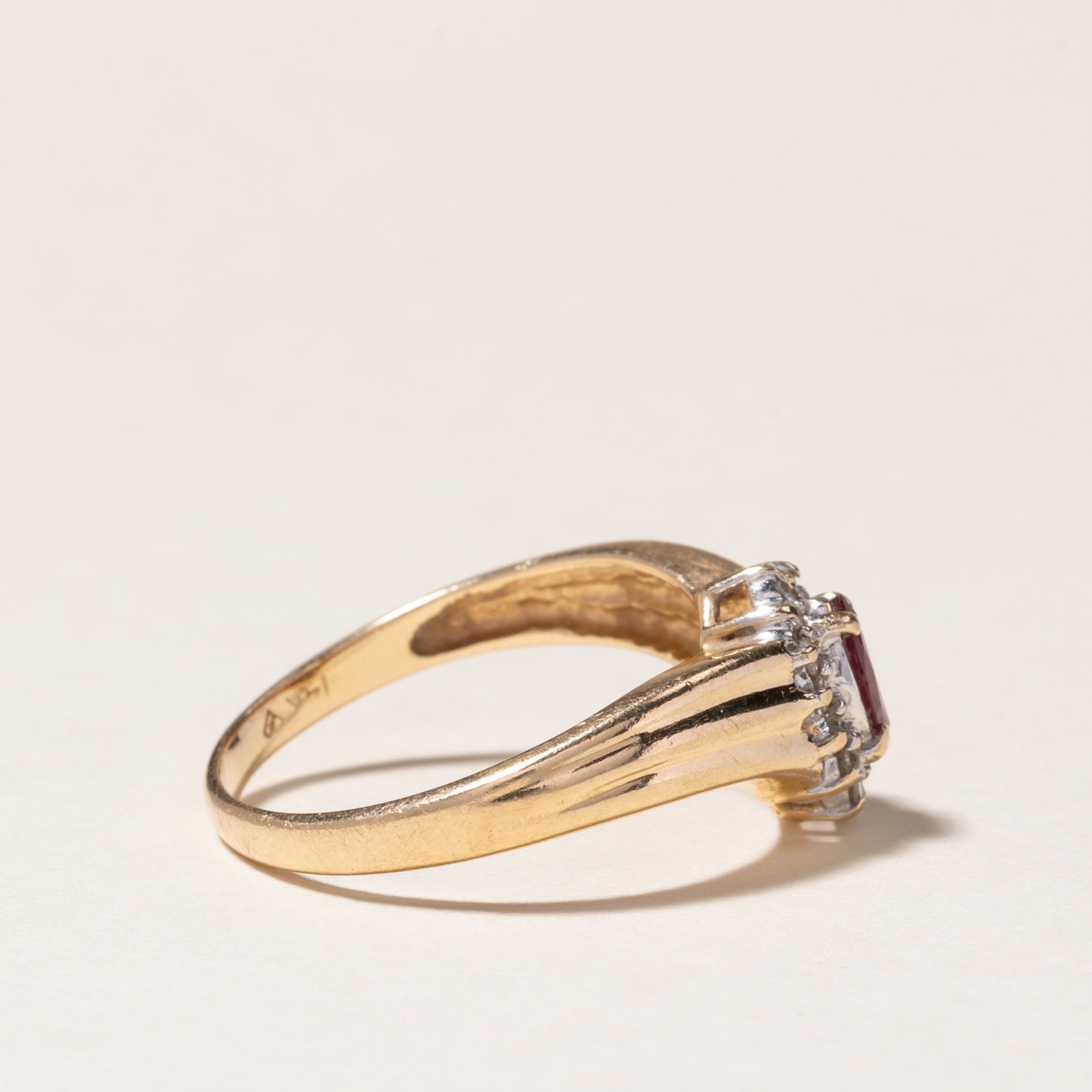 14K Synthetic Ruby & Diamond Grooved Chevron Ring | 0.10ct, 0.07ctw | SZ 6.25