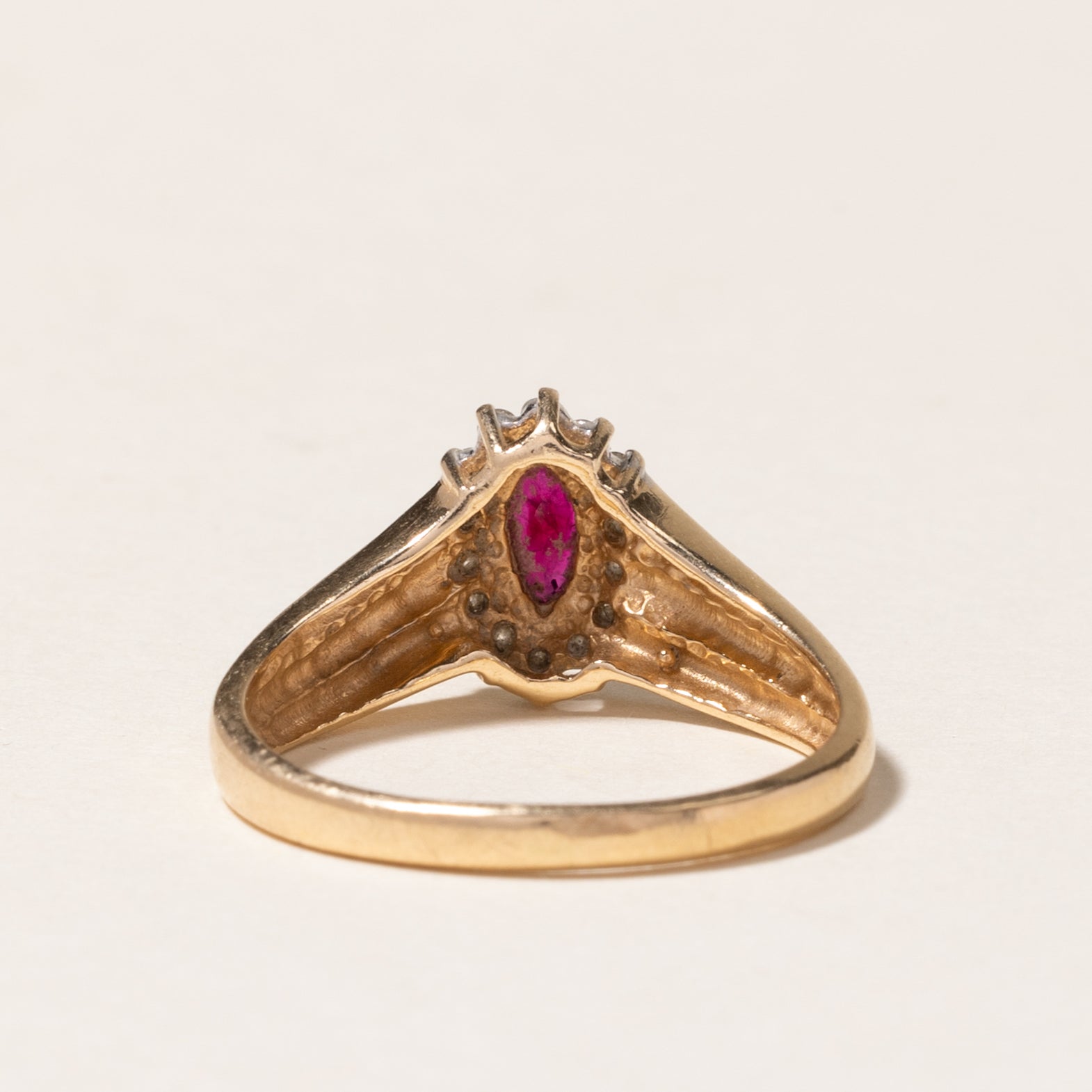 14K Synthetic Ruby & Diamond Grooved Chevron Ring | 0.10ct, 0.07ctw | SZ 6.25