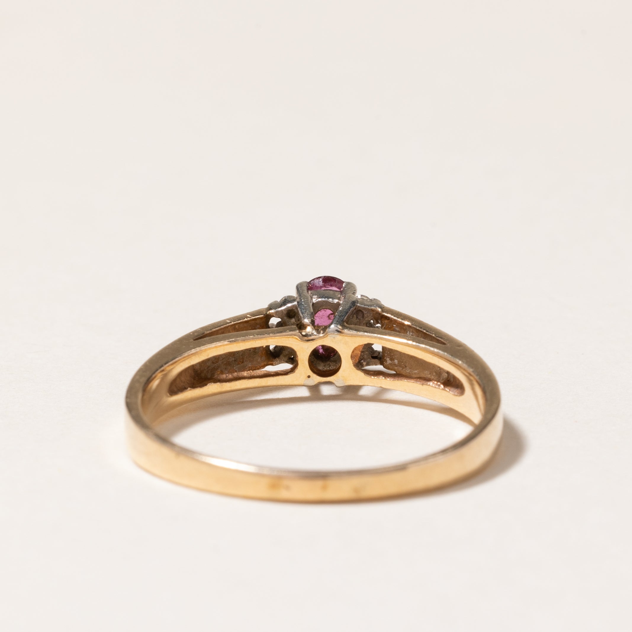 10K Oval Cut Ruby Ruby & Diamond Ring | 0.20ct, 0.03ctw | SZ 6.5