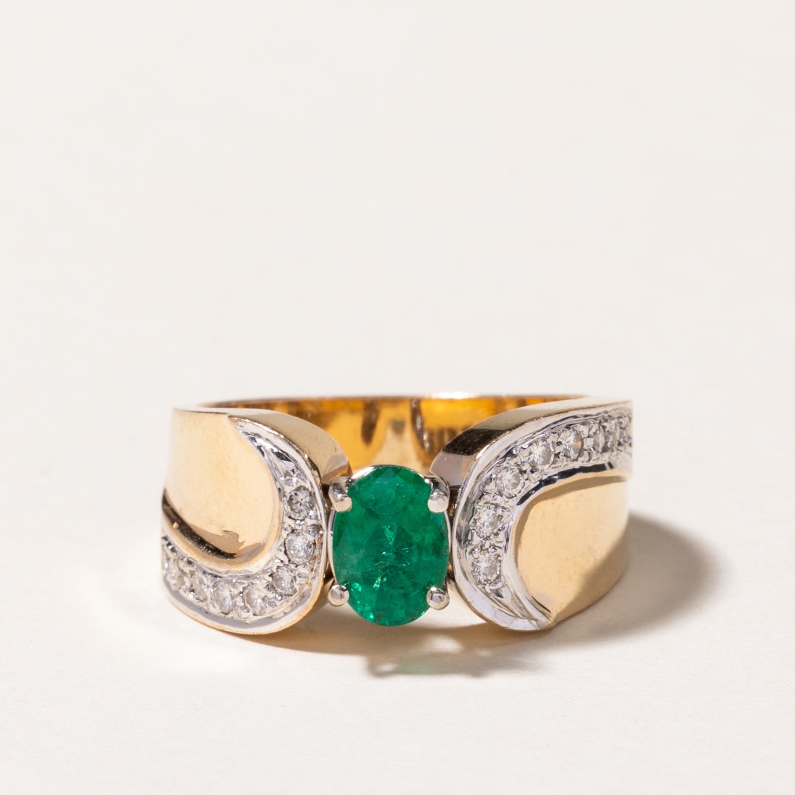 14k Oval Cut Emerald & Diamond Ring | 0.55ct, 0.24ctw | SZ 7