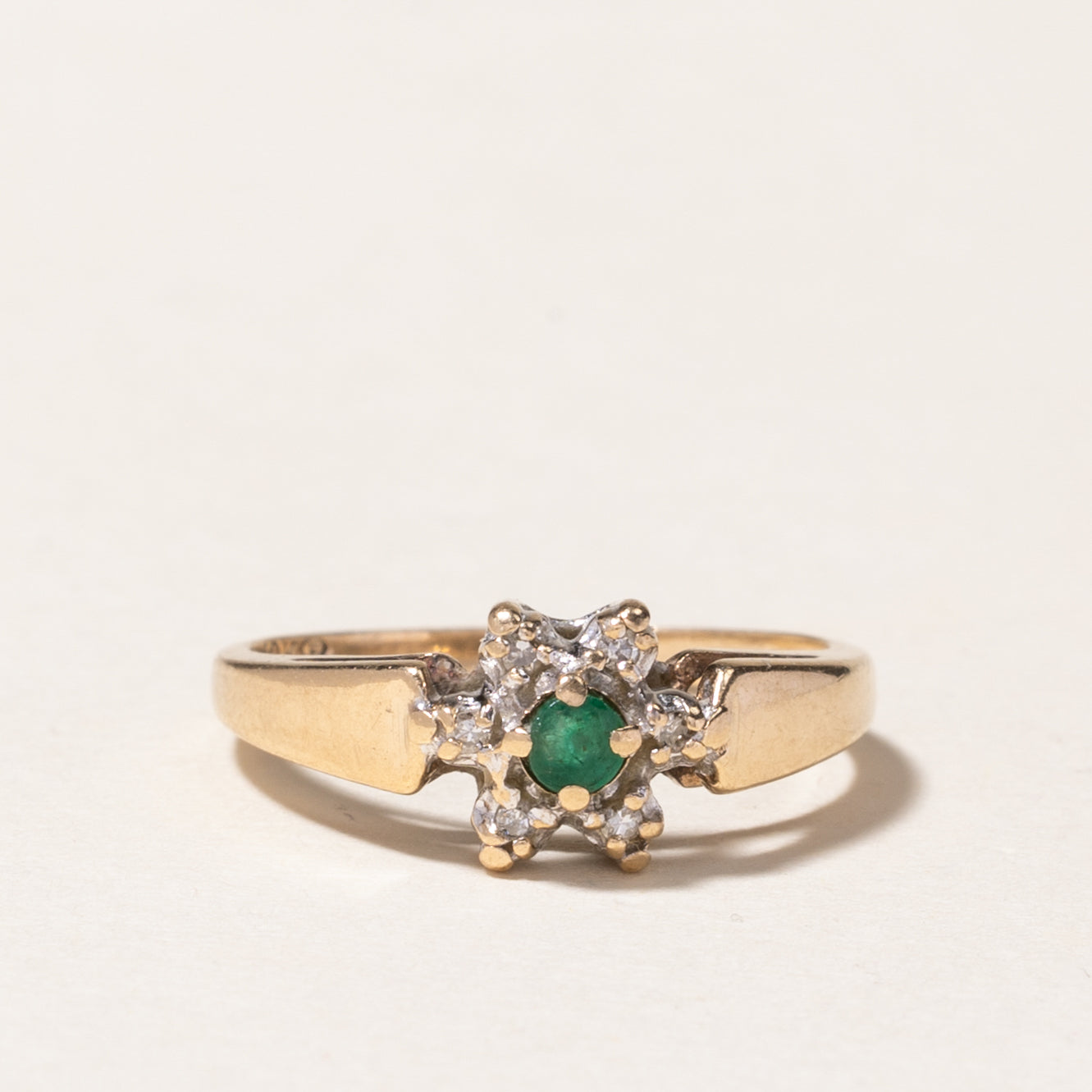 10K Emerald & Diamond Petal Ring | 0.065ct, 0.042ctw | SZ 4.75