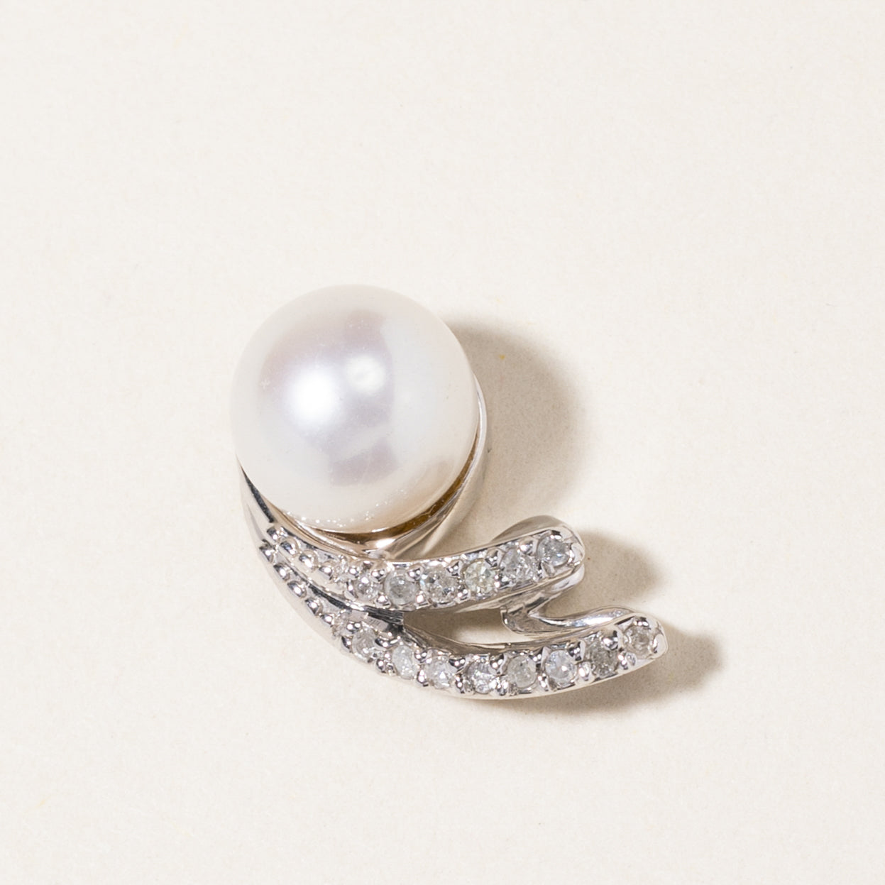 Pearl & Diamond Pendant | 7.70mm, 0.07ctw