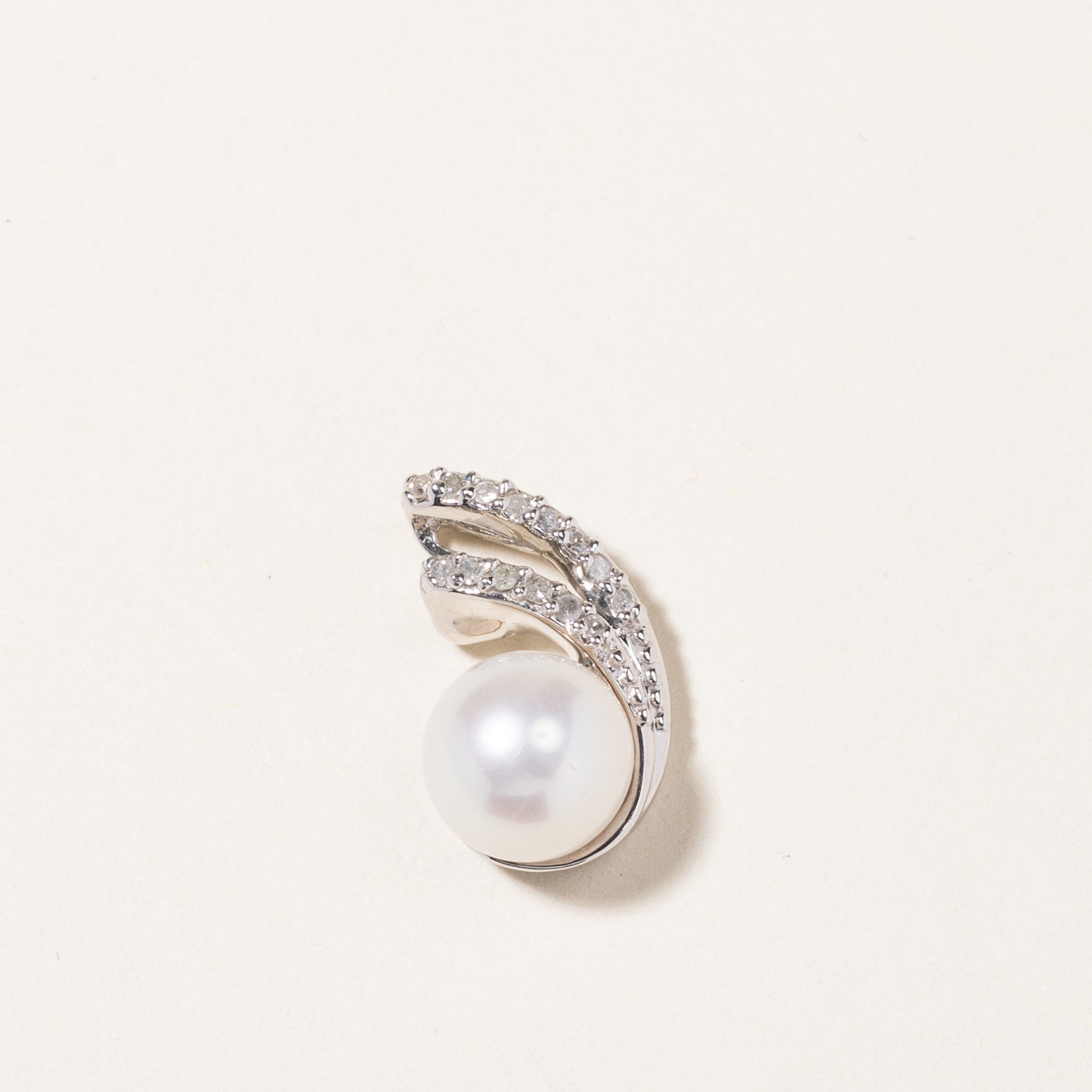 Pearl & Diamond Pendant | 7.70mm, 0.07ctw