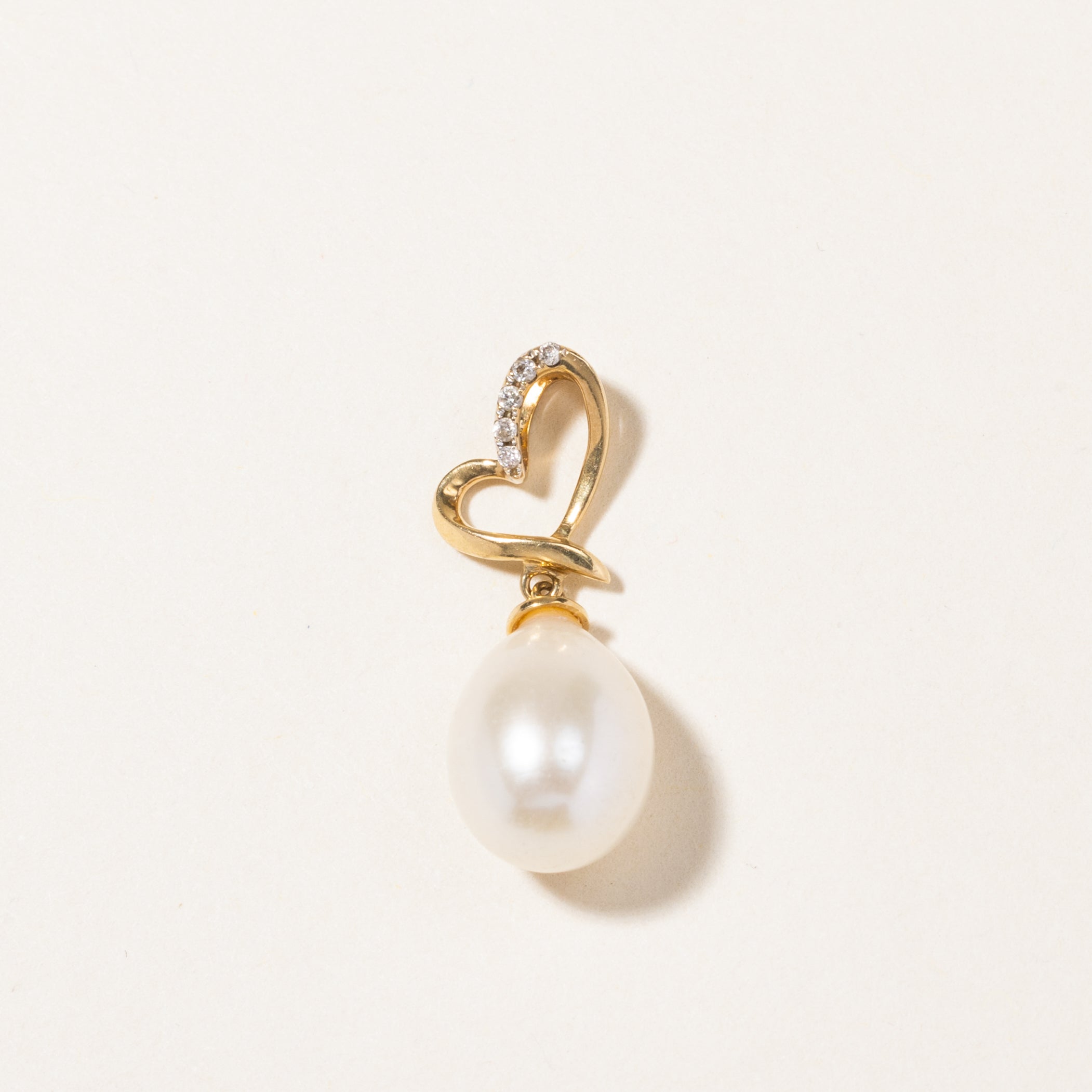 Pearl & Diamond Heart Pendant | 12.50mm by 8.90mm, 0.025ctw