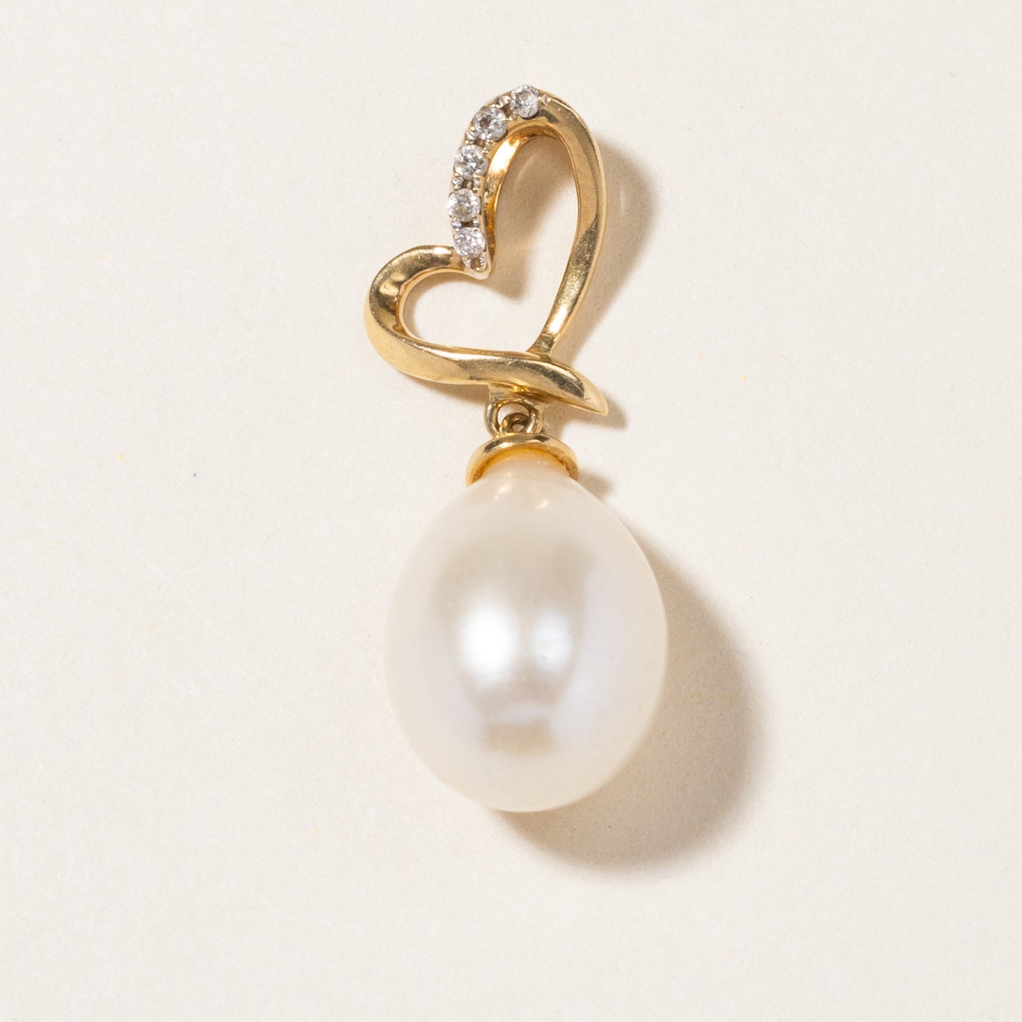 Pearl & Diamond Heart Pendant | 12.50mm by 8.90mm, 0.025ctw