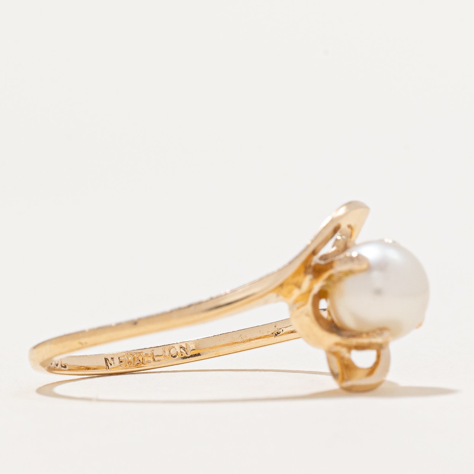 Pearl Bypass Ring | 5.70mm | SZ 6
