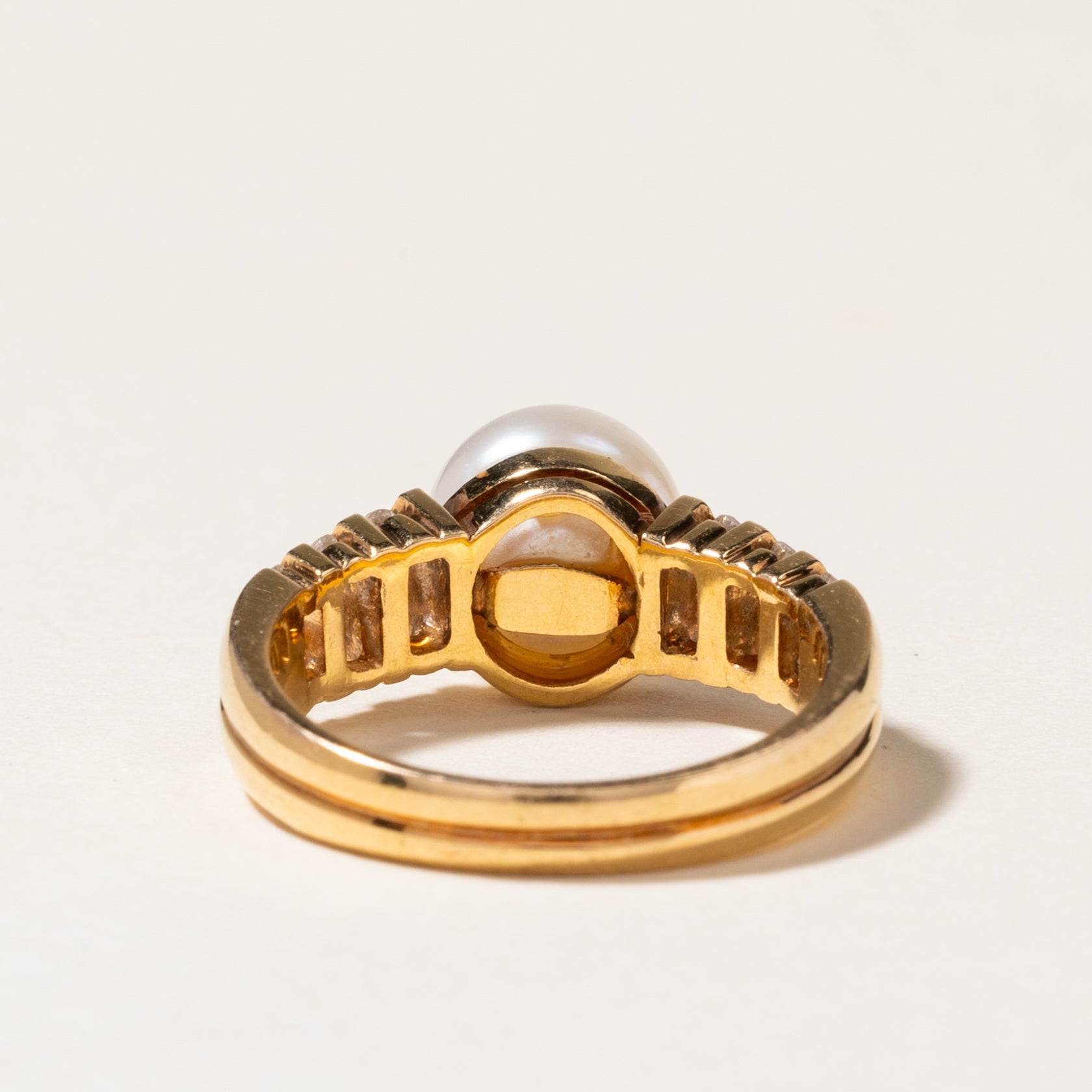 Vintage Yellow Gold Pearl and Diamond Ring | 8.00mm, 0.20ctw | SZ 5.25