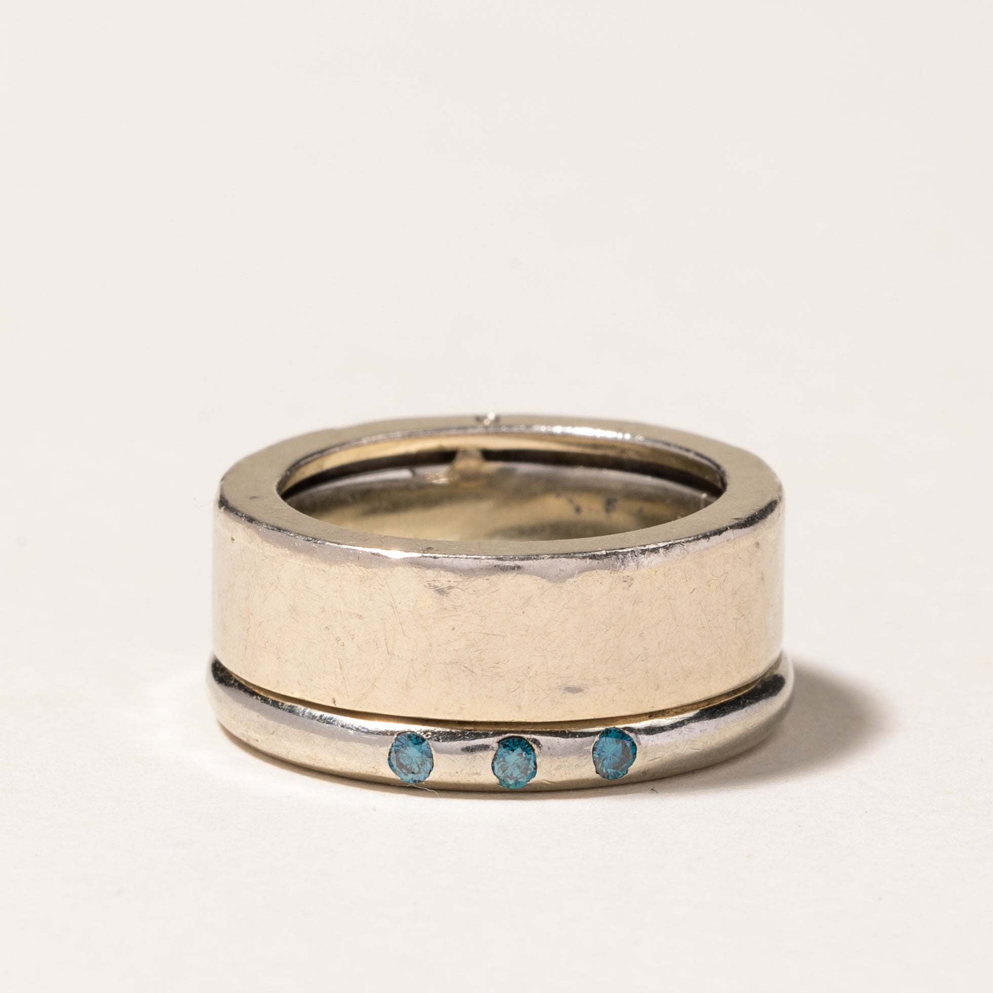 Bague double Kinetic à trois diamants bleus | 0,09 ct au total | Taille 6,5