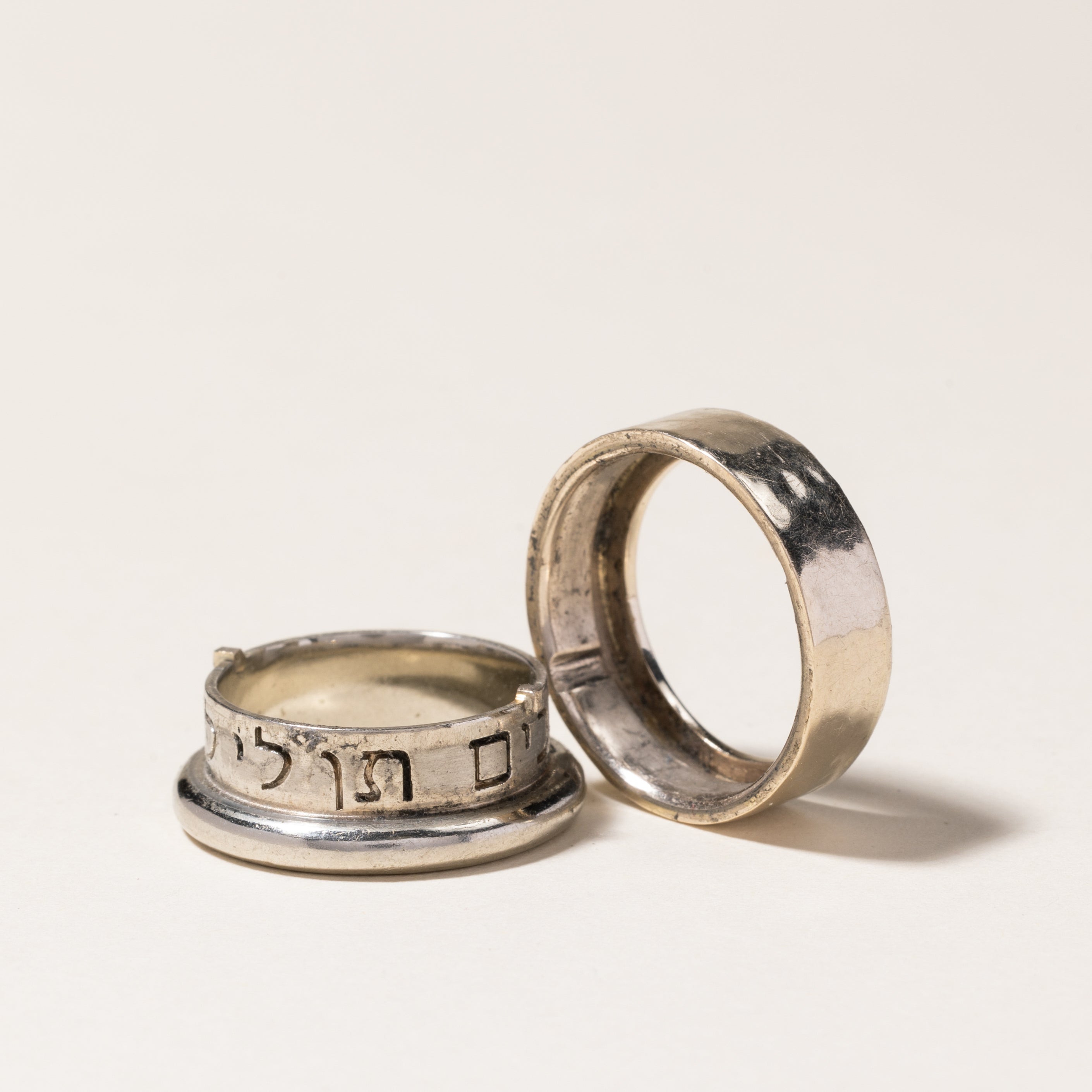 Bague double Kinetic à trois diamants bleus | 0,09 ct au total | Taille 6,5