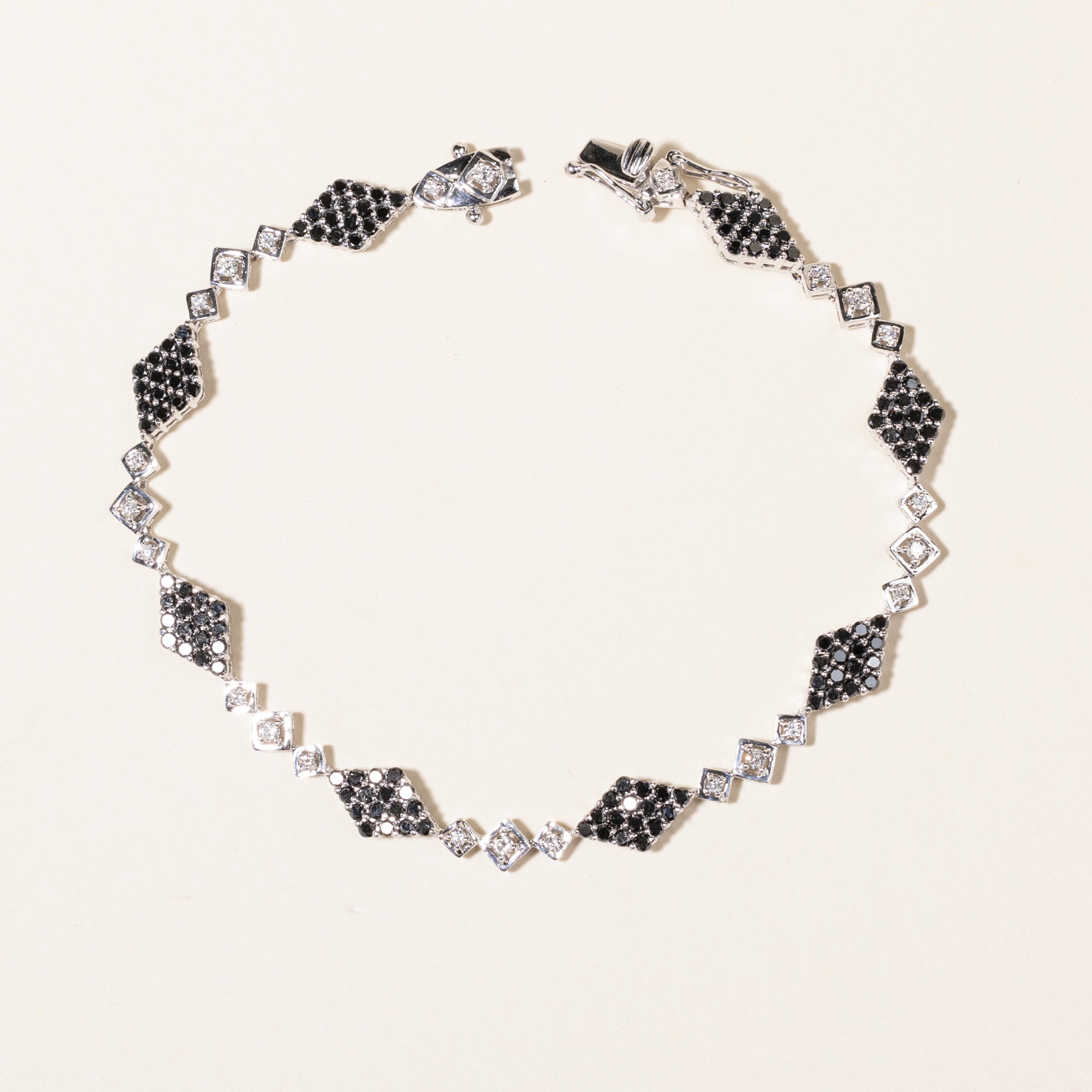 Black & White Diamond Bracelet | 1.54ctw, 0.32ctw | 7.25"