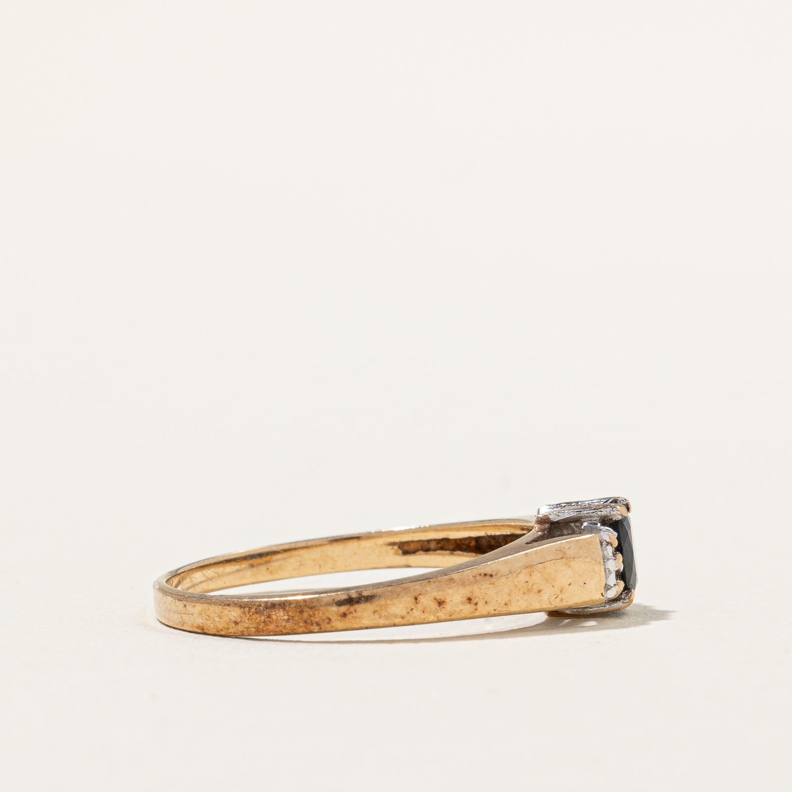 Blue Sapphire & Diamond Ring | 0.40ct, 0.02ctw | SZ 7.25 |