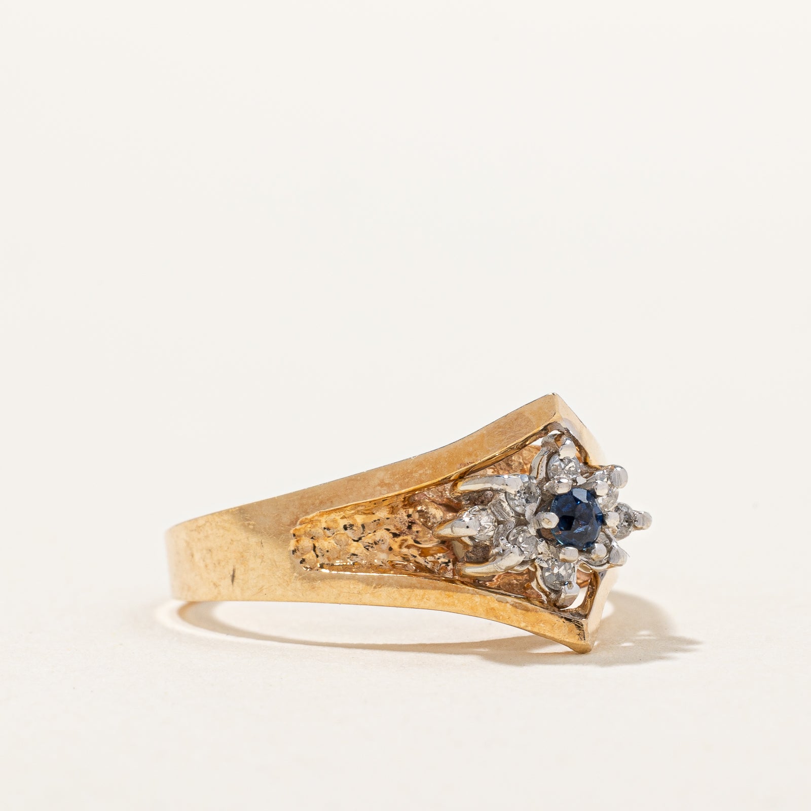 Diamond & Blue Sapphire Ring | 0.10ctw, 0.06ct | SZ 6.75 |