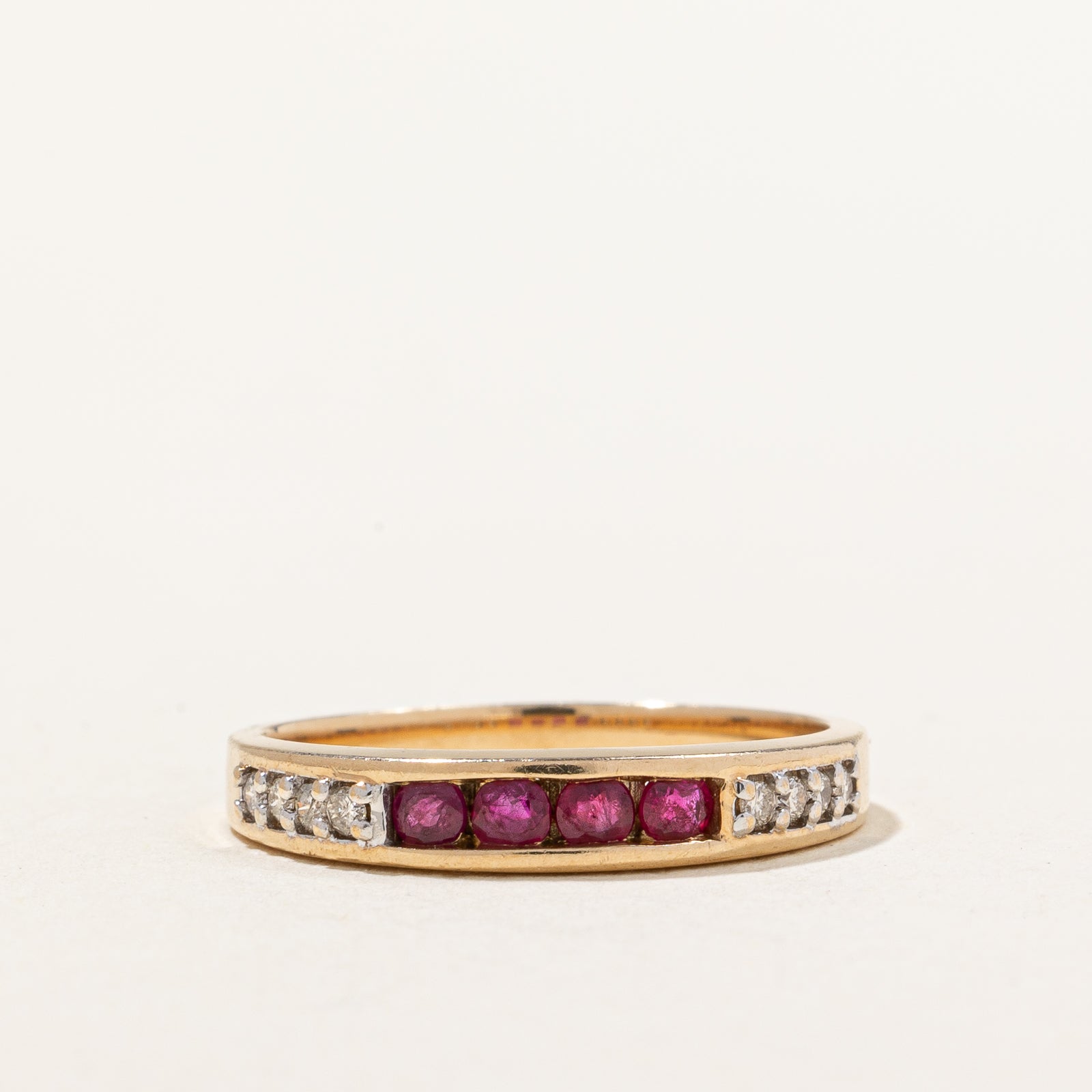Bague rubis et diamants | 0,20 ct, 0,08 ct | Taille 6,5 |
