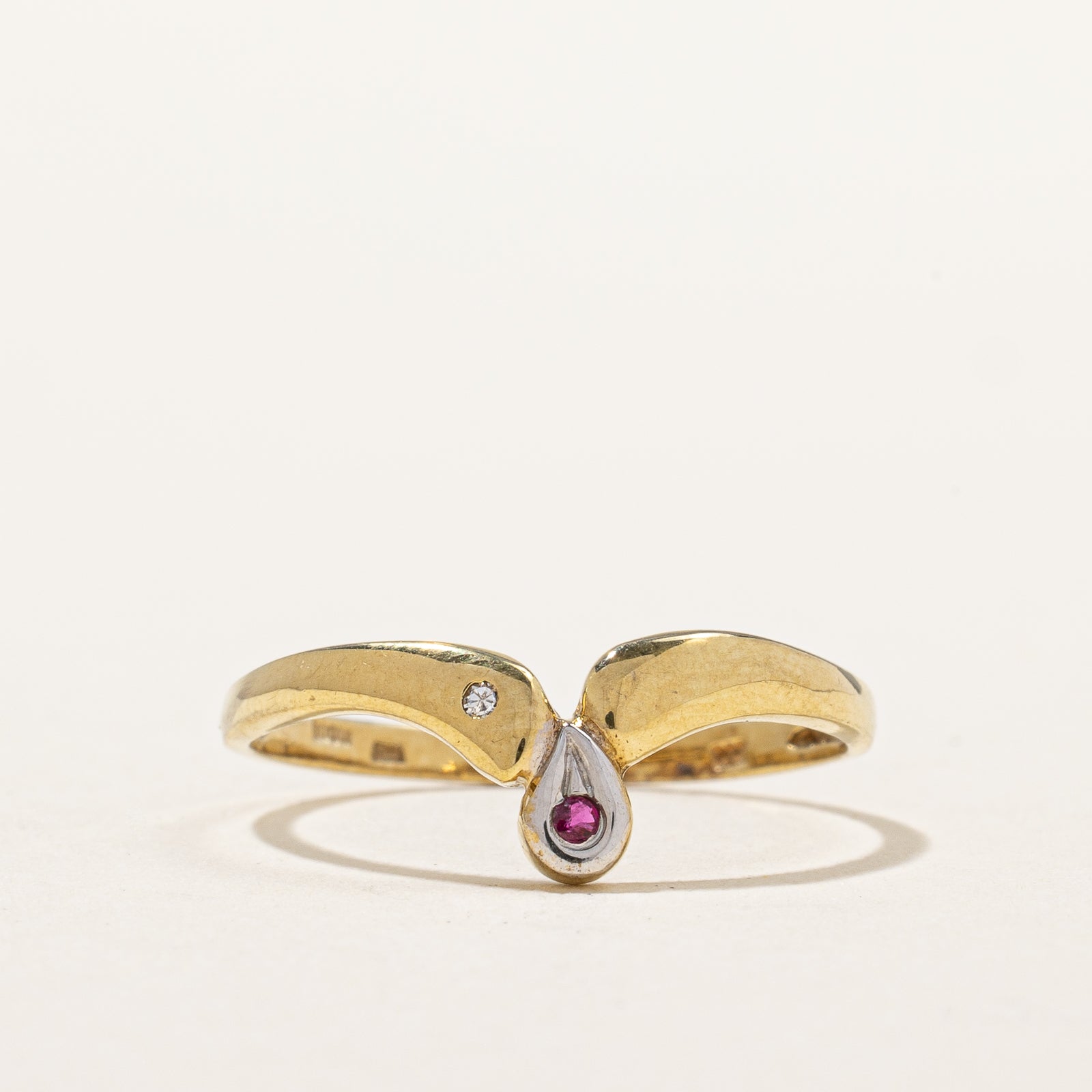 Ruby & Diamond Ring | 0.02ct, 0.005ct | SZ 7.25 |