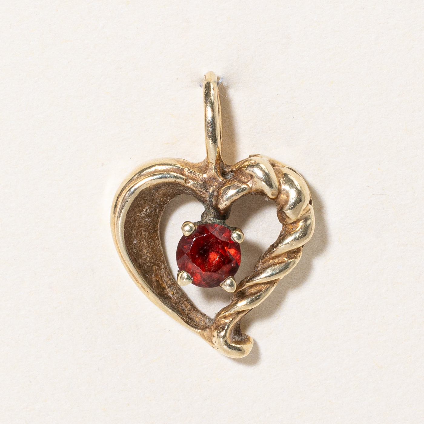 Garnet Heart Pendant | 0.35ct |