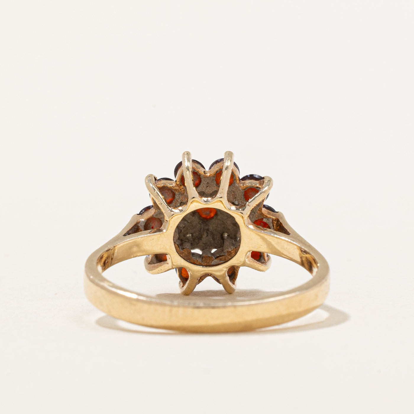 Bague cocktail grenat et diamants | 0,70 ct, 0,02 ct | Taille 6,5 |