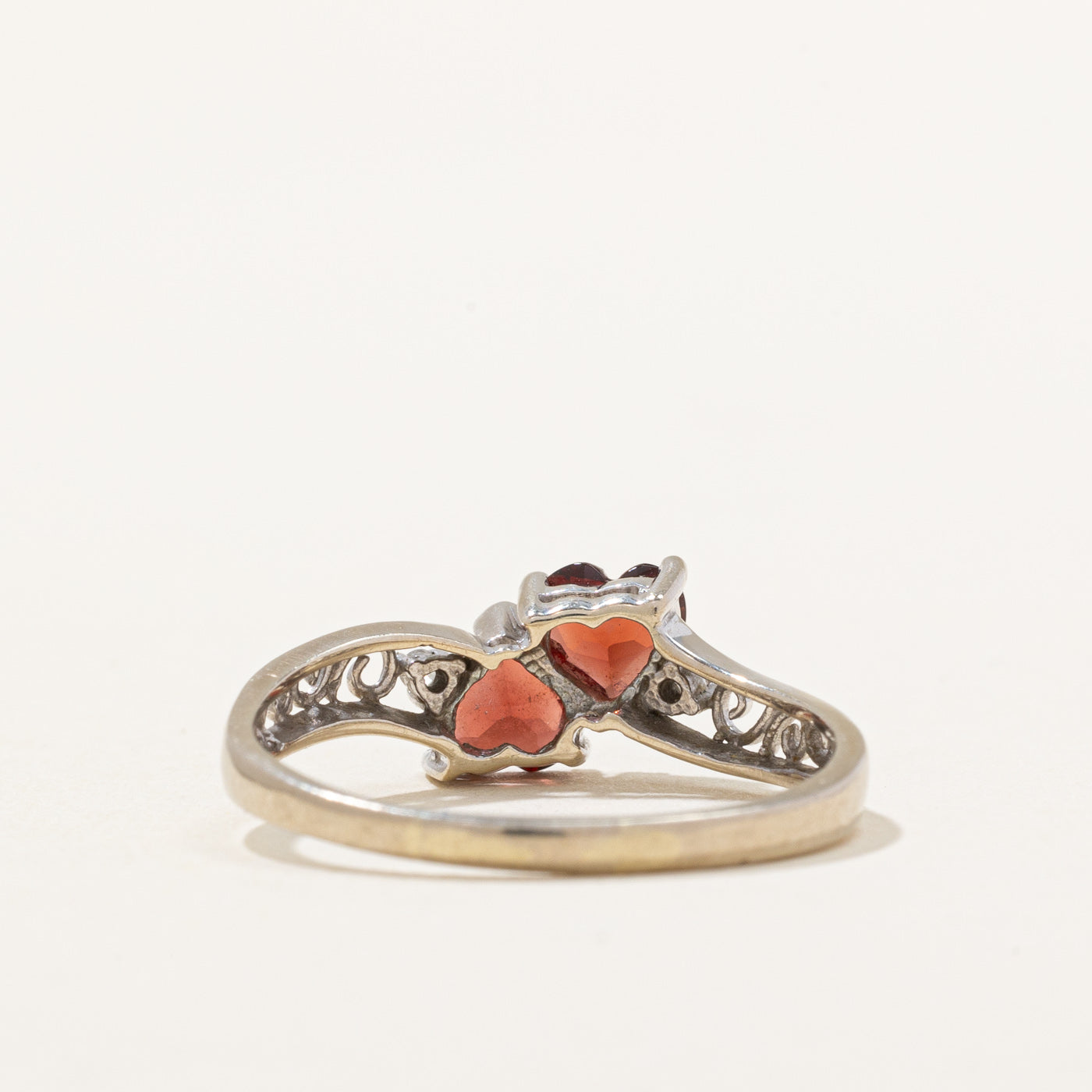 Garnet & Diamond Heart Ring | 1.00ctw, 0.02ctw | SZ 8 |